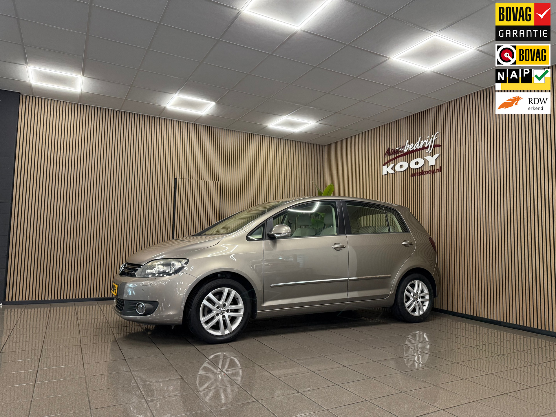 Volkswagen Golf Plus 1.4 TSI Highline * Trekhaak / Parkeersensoren / Cruise control / LM Velgen / NL Auto *