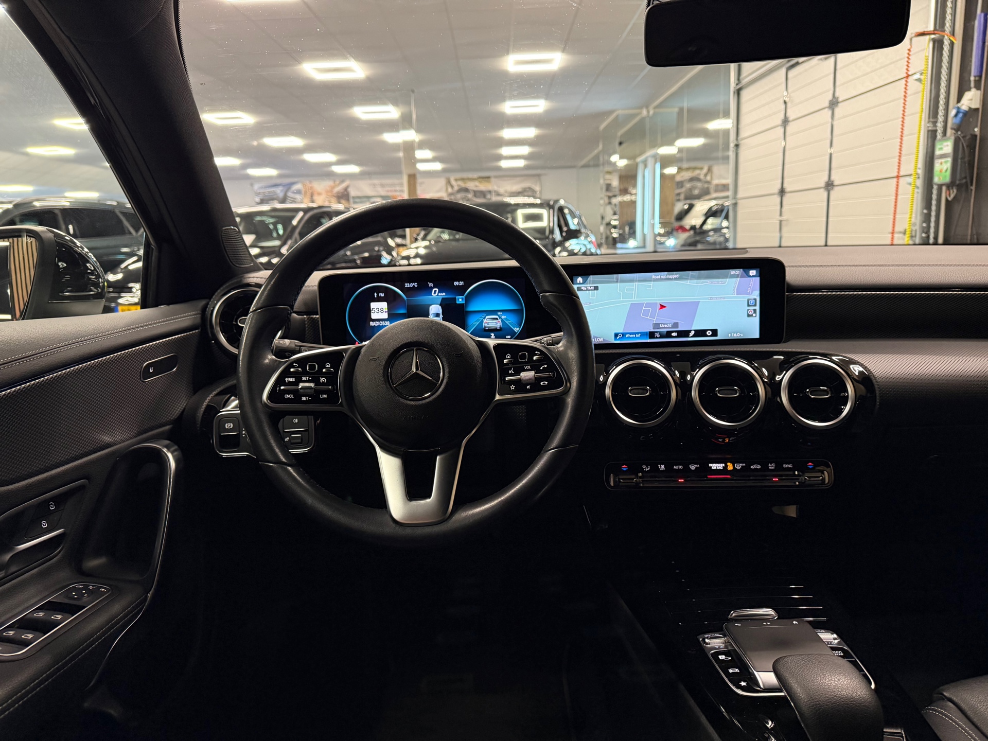 https://www.autokooy.nl//xml/images/56338343-22.JPG