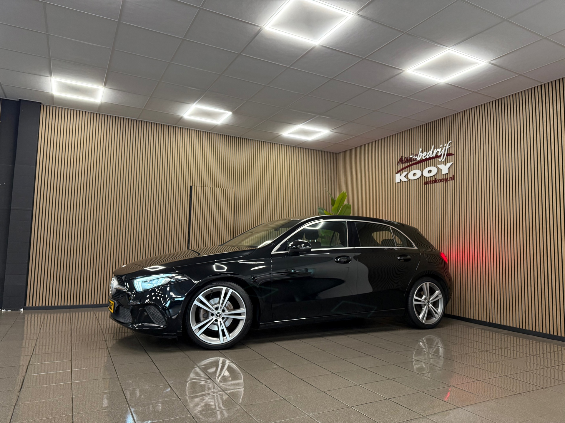 https://www.autokooy.nl//xml/images/56338343-9.JPG