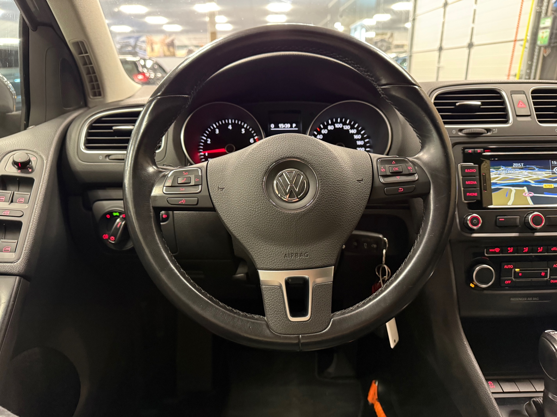 https://www.autokooy.nl//xml/images/56365326-14.JPG
