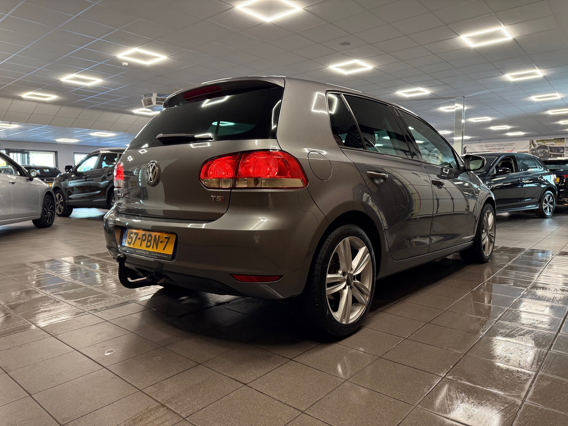 https://www.autokooy.nl//xml/images/56365326-6.JPG
