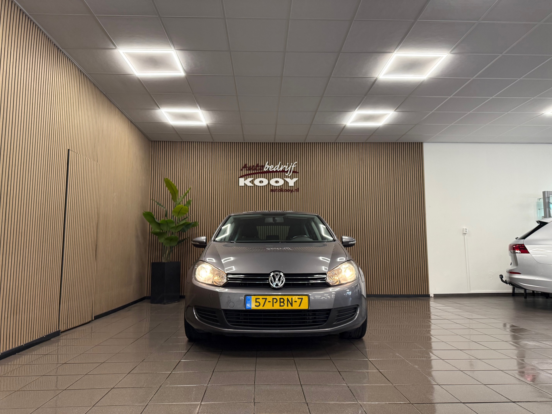 https://www.autokooy.nl//xml/images/56365326-8.JPG
