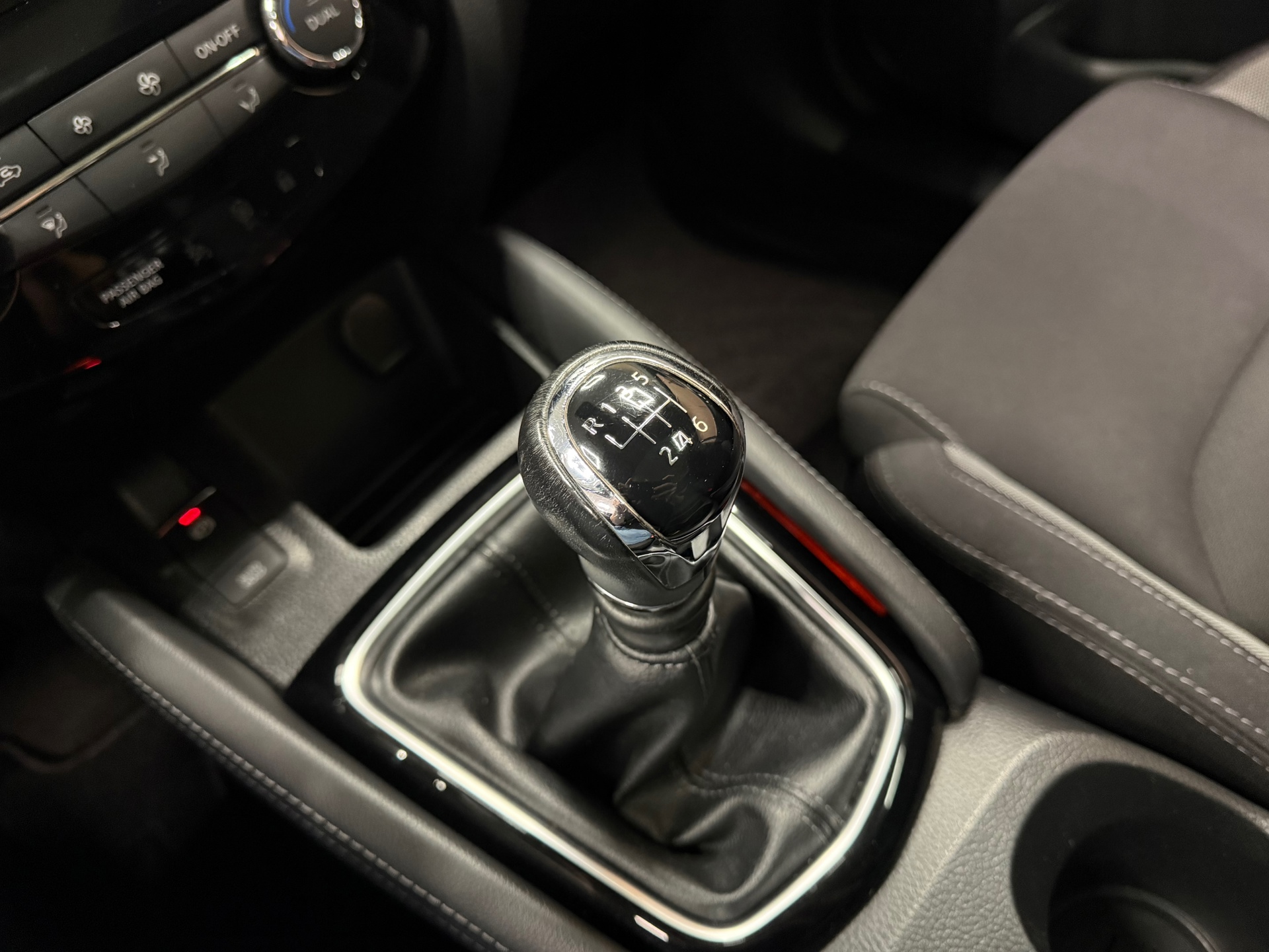 https://www.autokooy.nl//xml/images/56399440-19.JPG