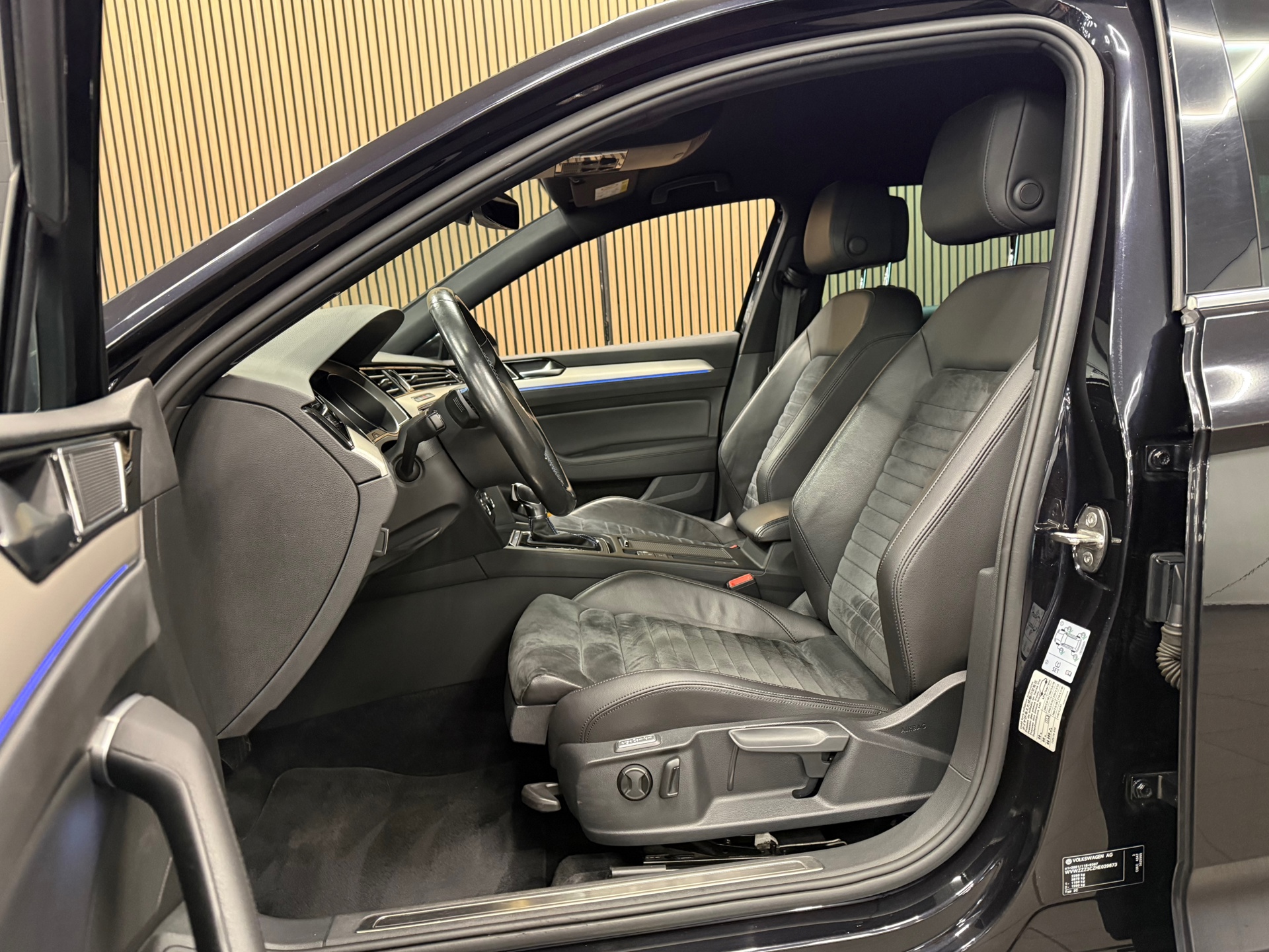 https://www.autokooy.nl//xml/images/56399618-12.JPG
