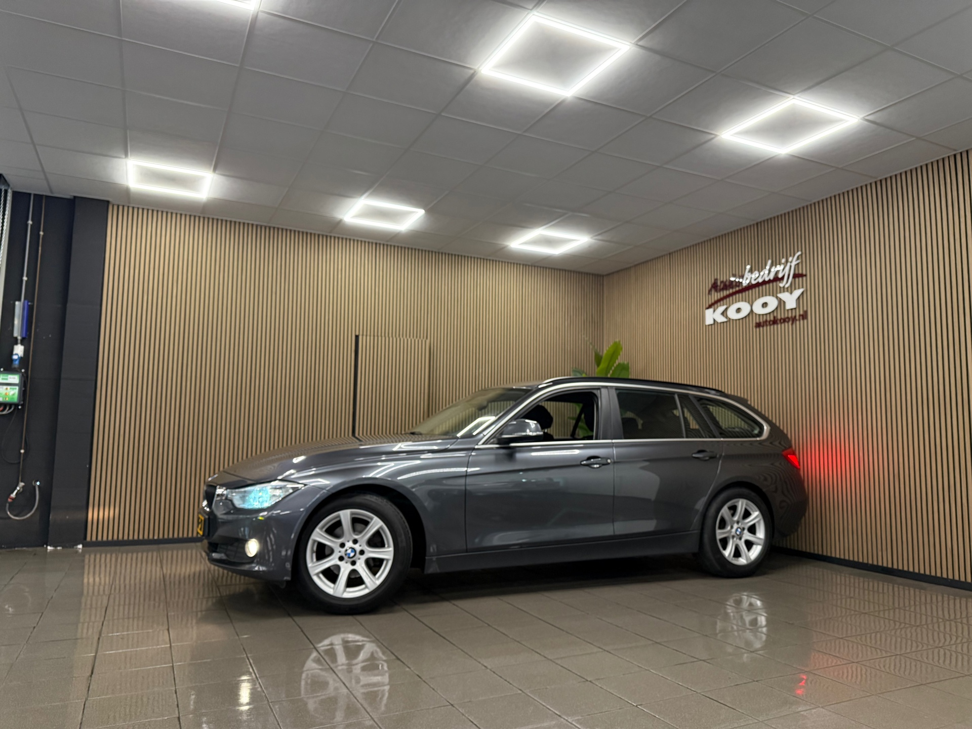 https://www.autokooy.nl//xml/images/56432371-10.JPG
