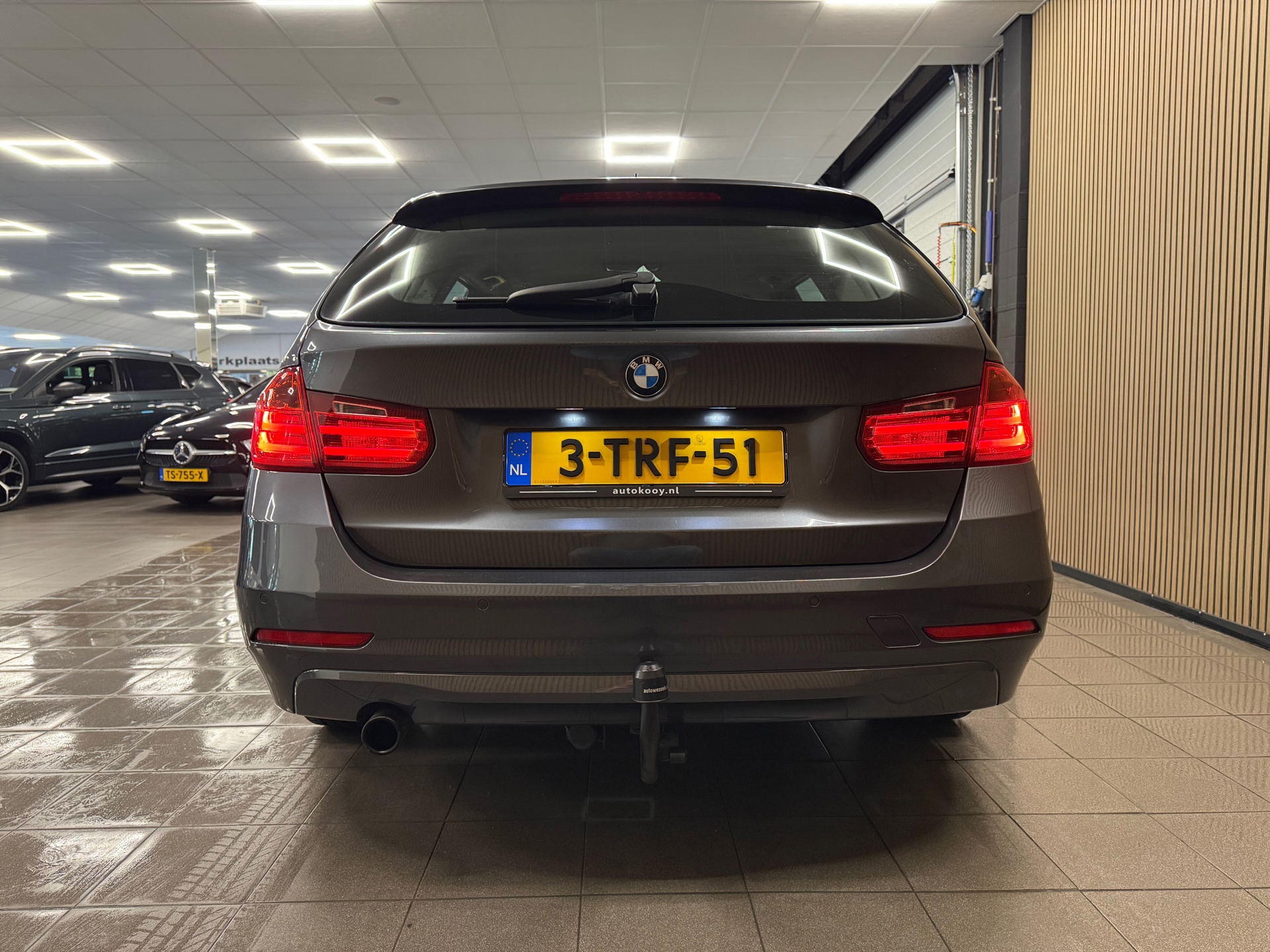 https://www.autokooy.nl//xml/images/56432371-4.JPG