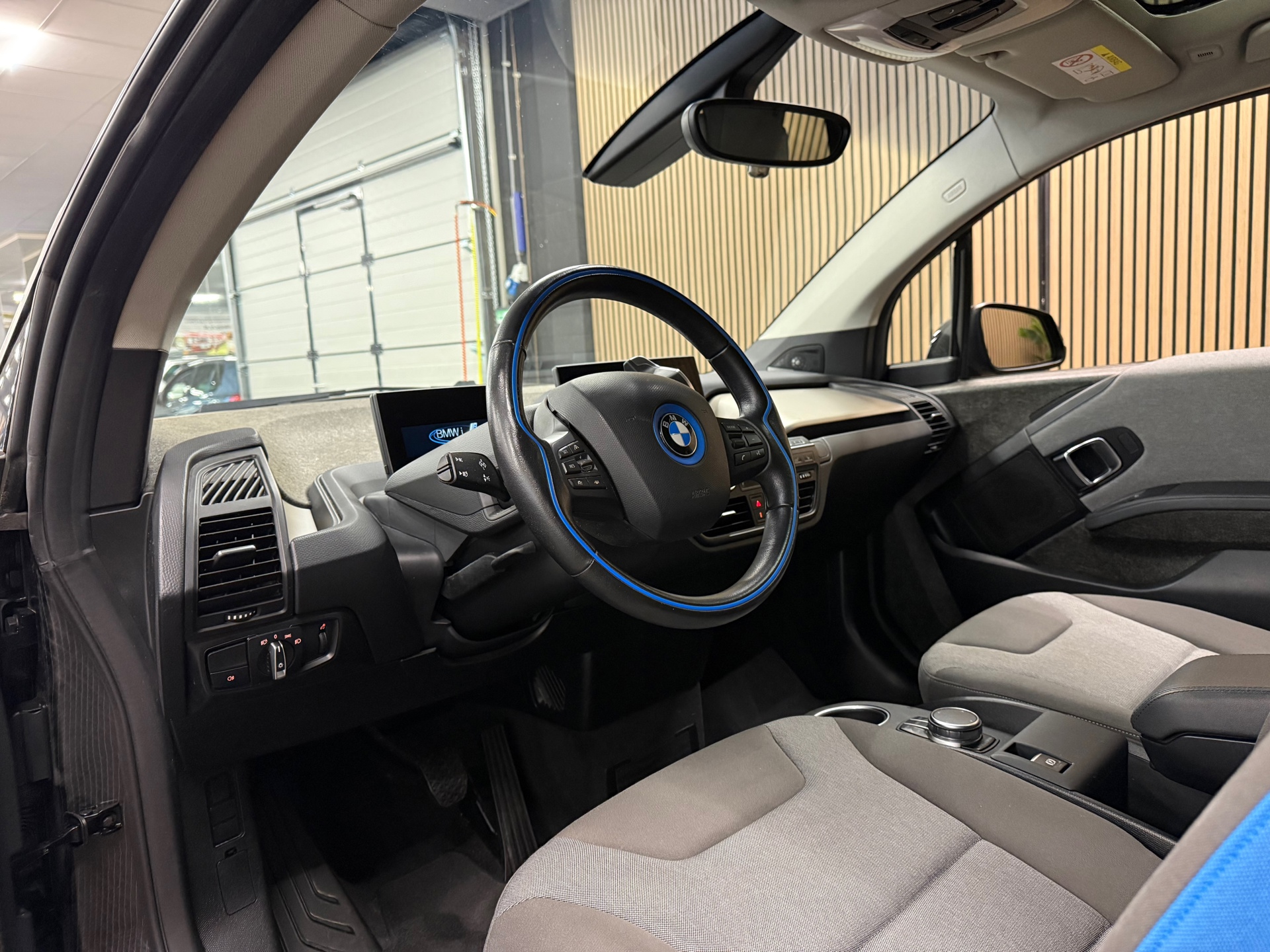 https://www.autokooy.nl//xml/images/56467730-11.JPG