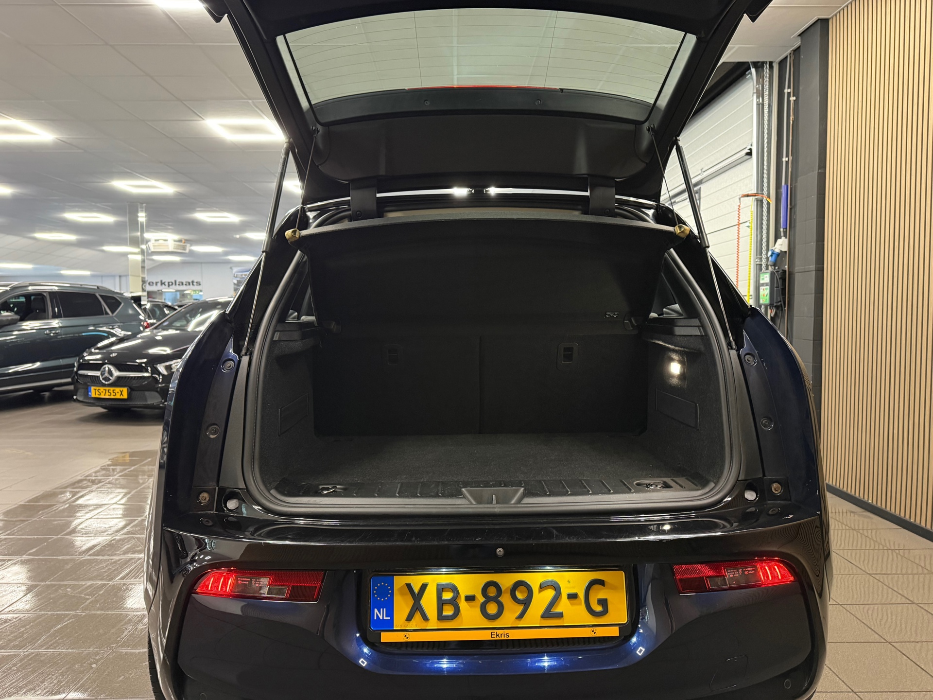 https://www.autokooy.nl//xml/images/56467730-5.JPG