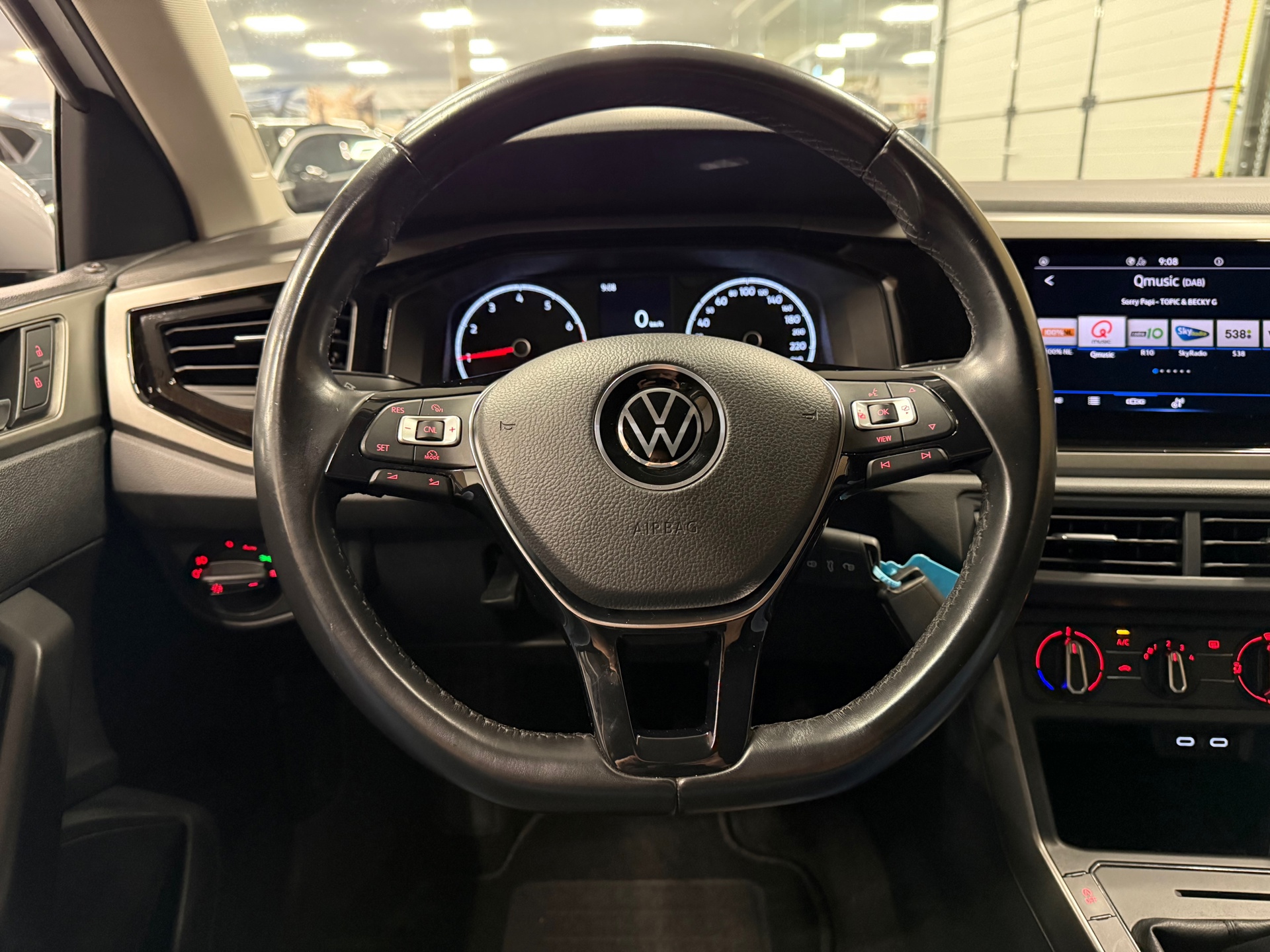 https://www.autokooy.nl//xml/images/56516099-13.JPG