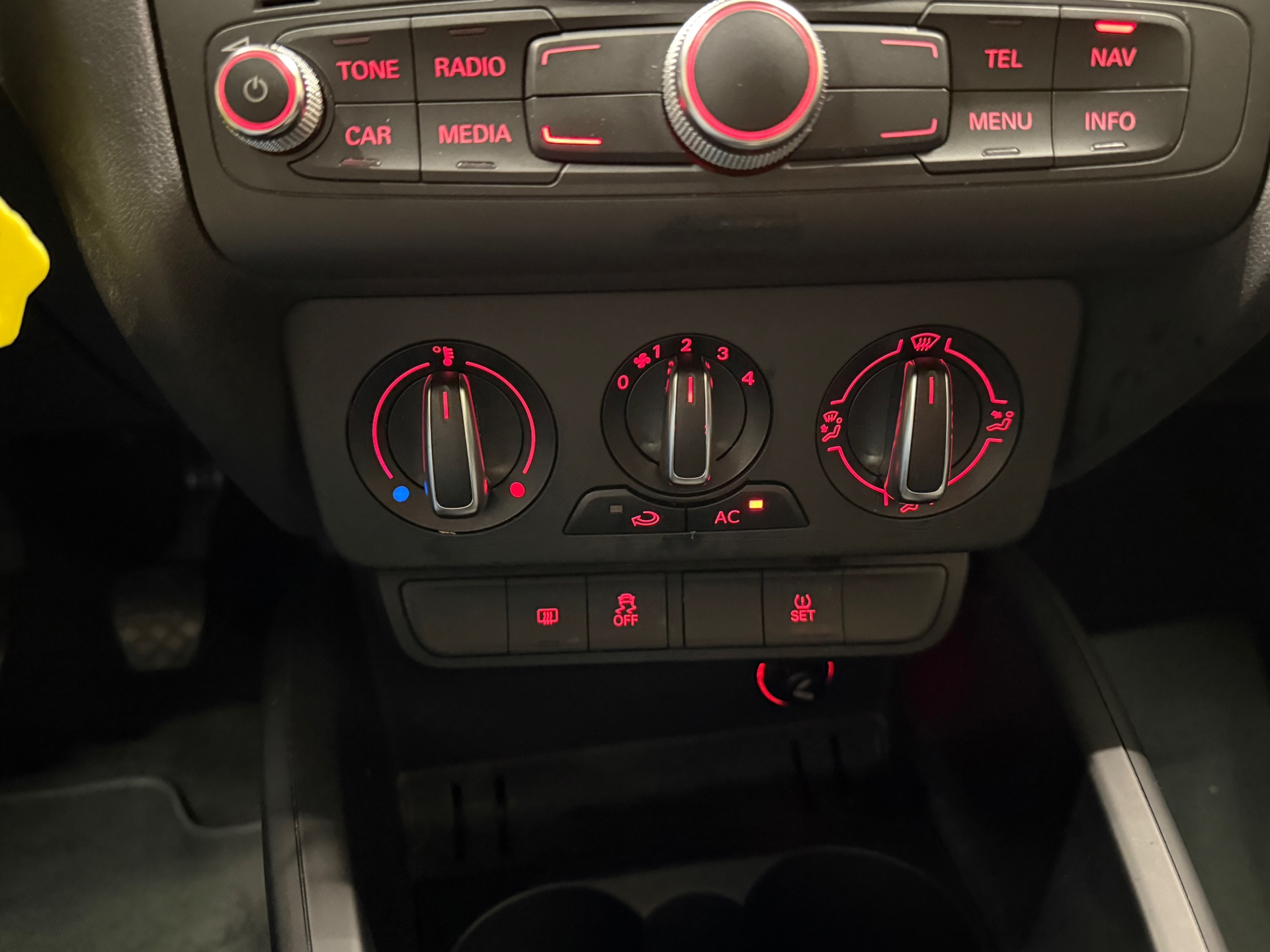https://www.autokooy.nl//xml/images/56543062-20.JPG