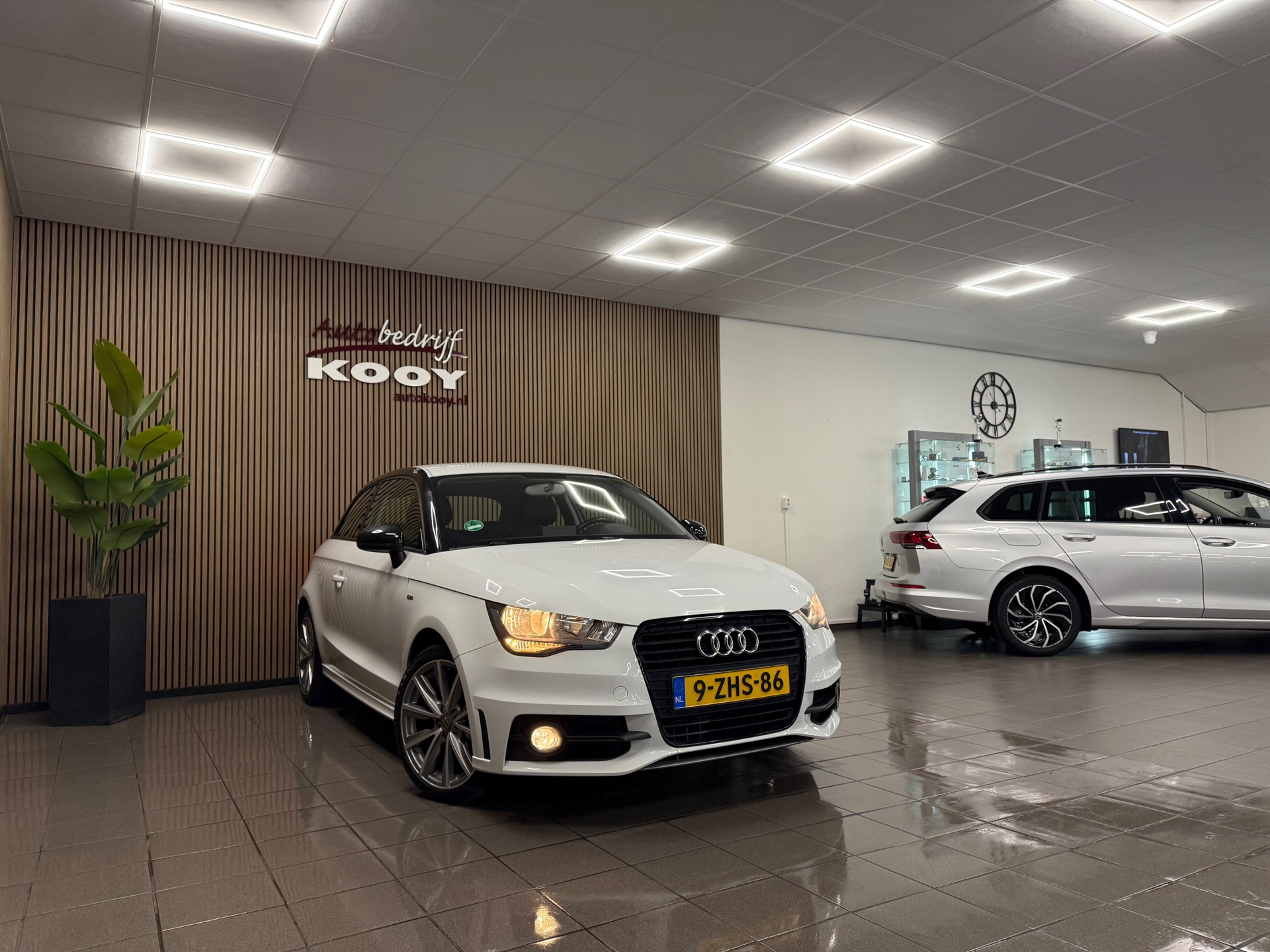 https://www.autokooy.nl//xml/images/56543062-7.JPG