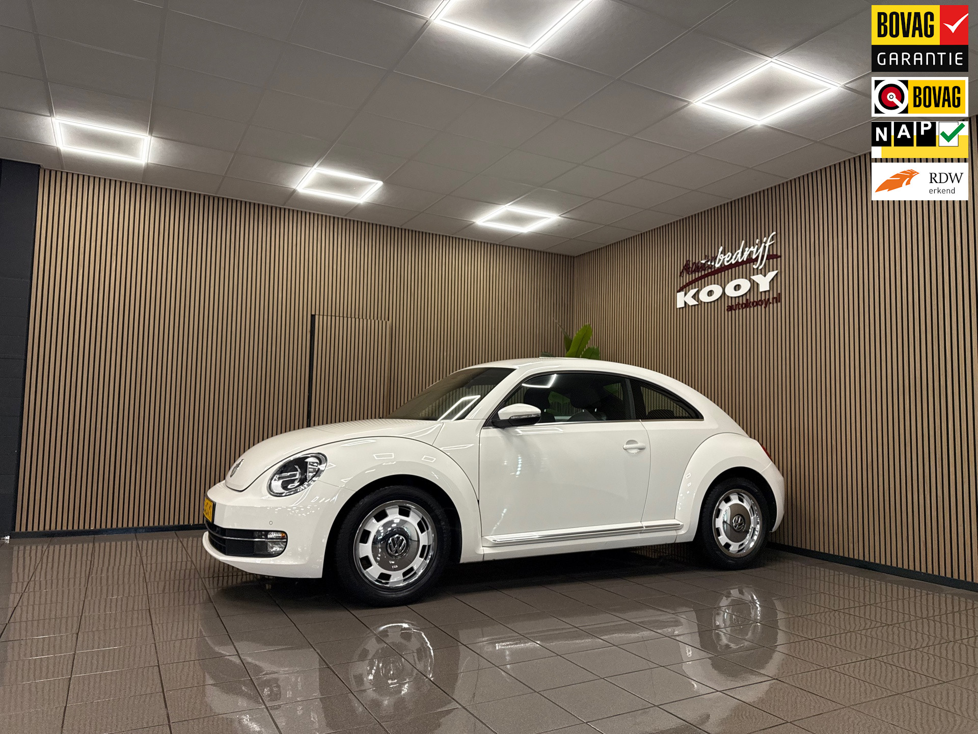 Volkswagen Beetle 1.2 TSI Design * 1e Eig / Navigatie / LM Velgen / Cruise control / NL Auto *