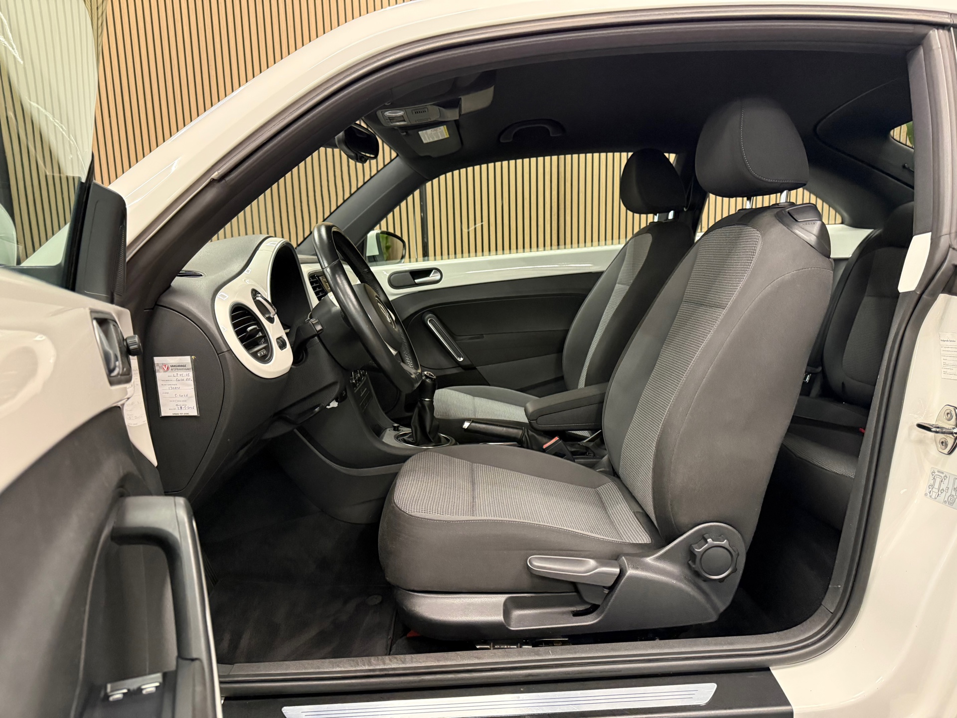https://www.autokooy.nl//xml/images/56581411-11.JPG