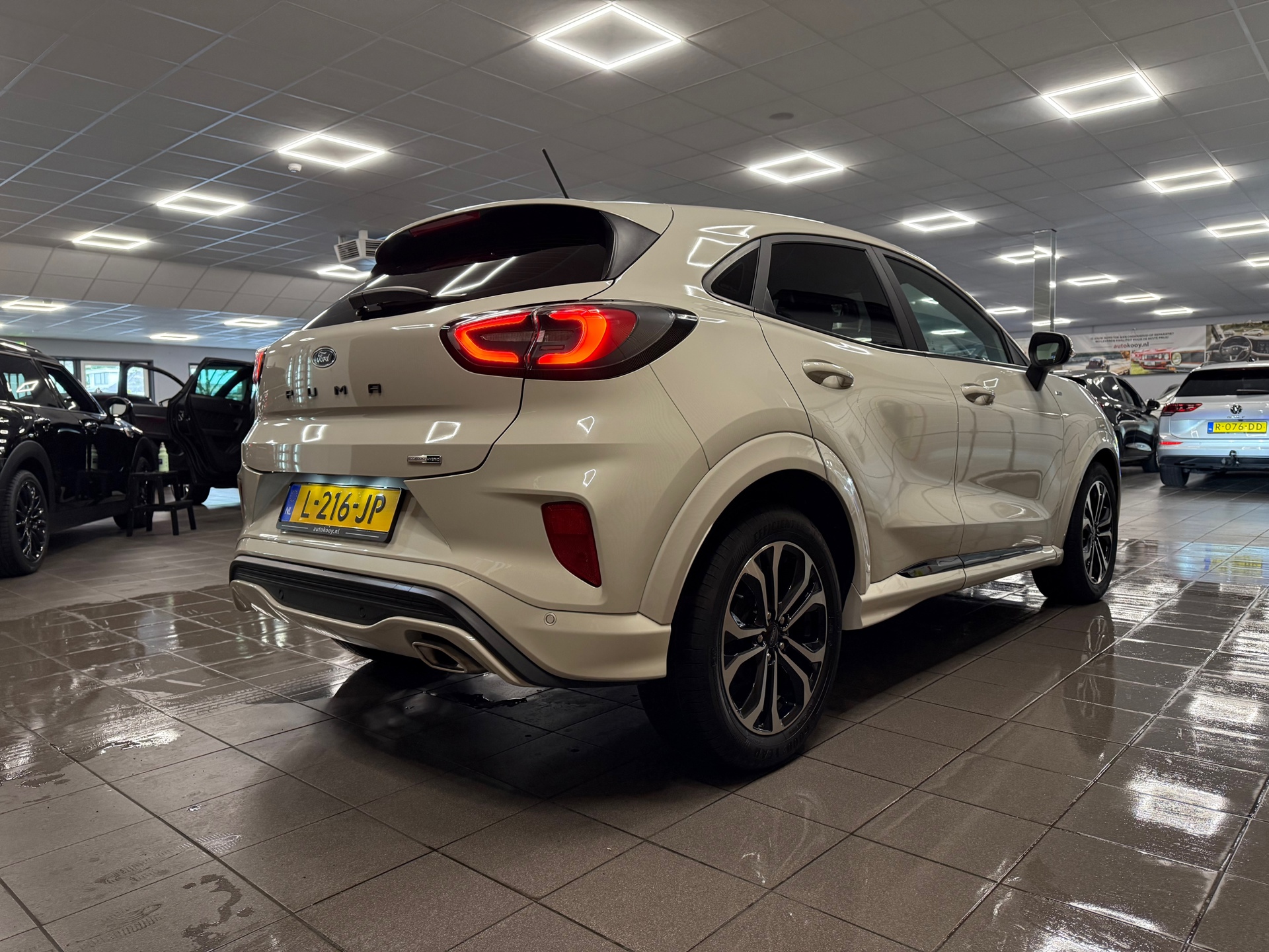 https://www.autokooy.nl//xml/images/56611119-6.JPG