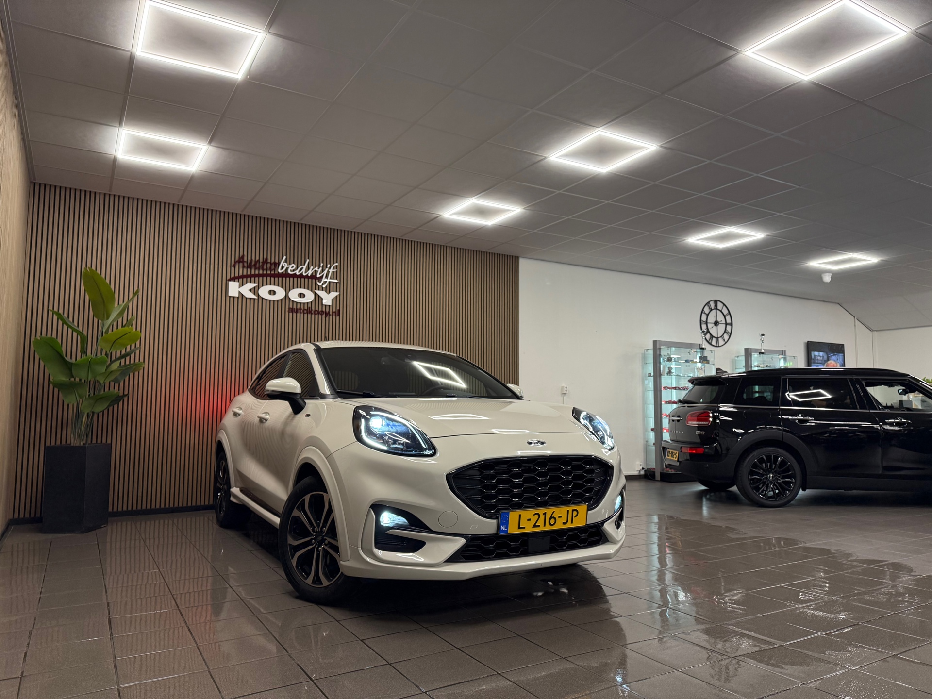 https://www.autokooy.nl//xml/images/56611119-7.JPG