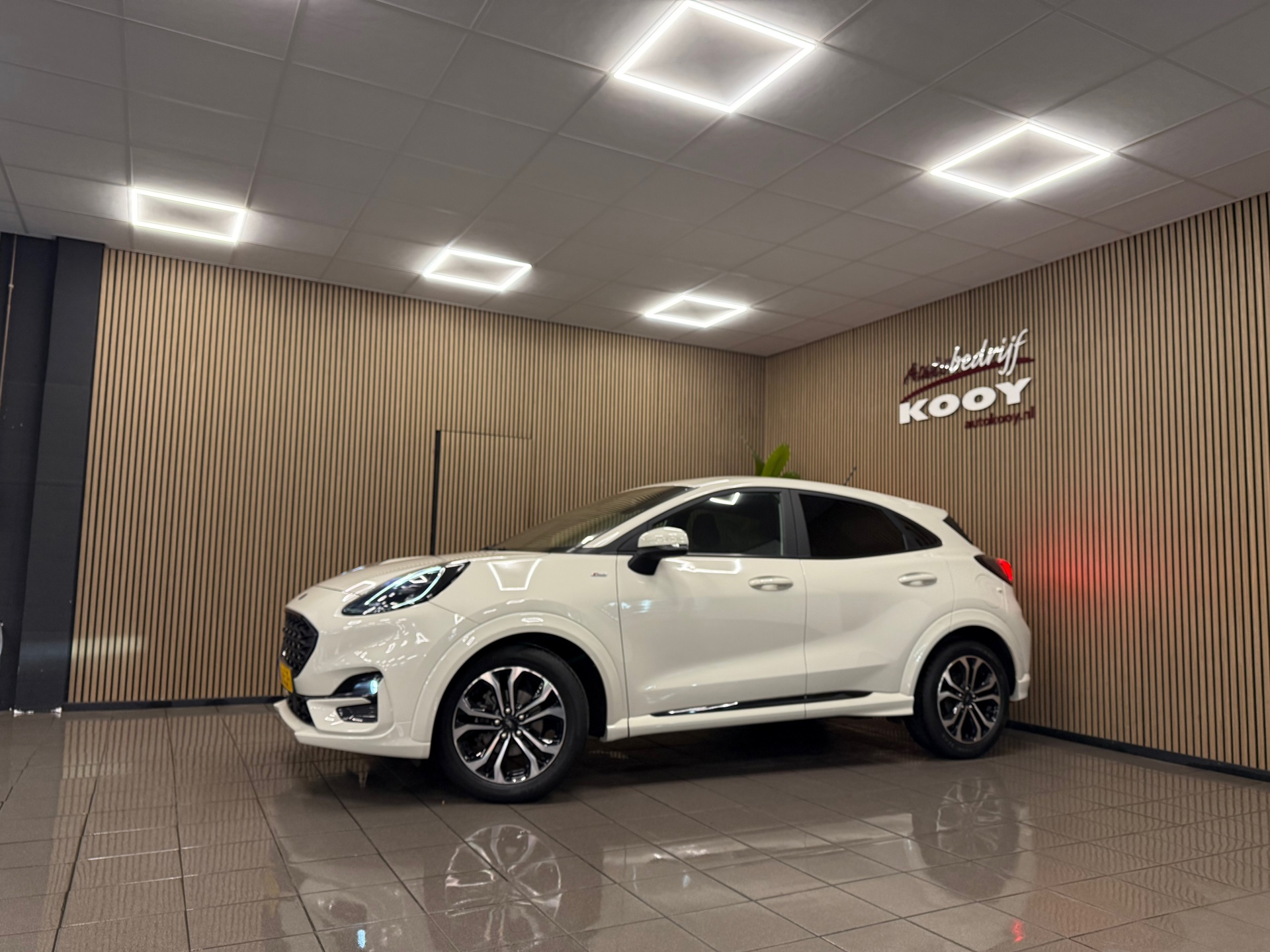 https://www.autokooy.nl//xml/images/56611119-9.JPG
