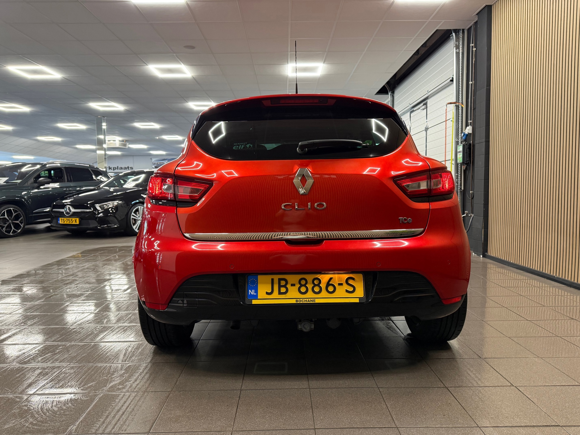 https://www.autokooy.nl//xml/images/56662008-4.JPG