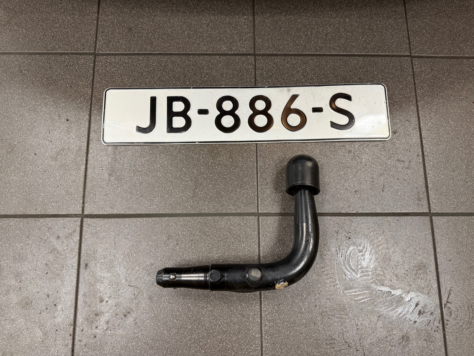 https://www.autokooy.nl//xml/images/56662008-6.JPG