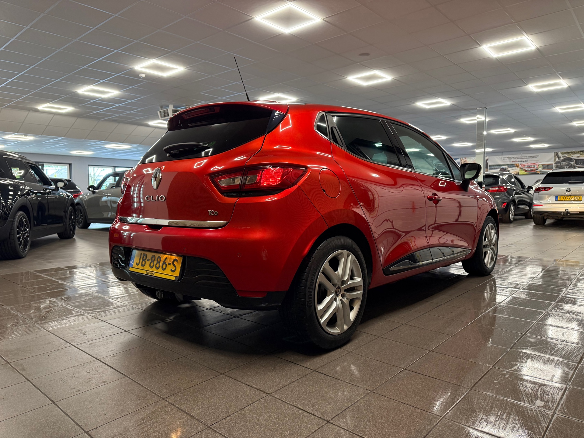 https://www.autokooy.nl//xml/images/56662008-7.JPG