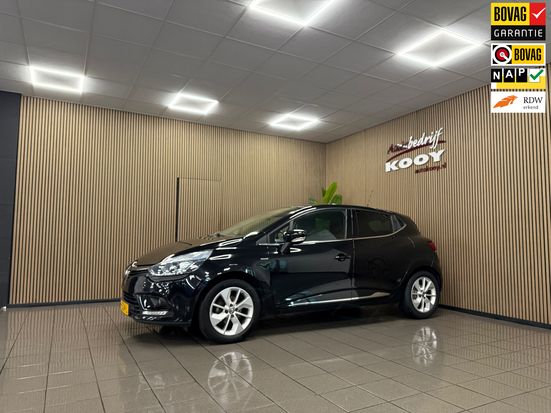 Renault Clio 0.9 TCe Limited * 1e Eig / Navigatie / Cruise control / LM Velgen / NL Auto *