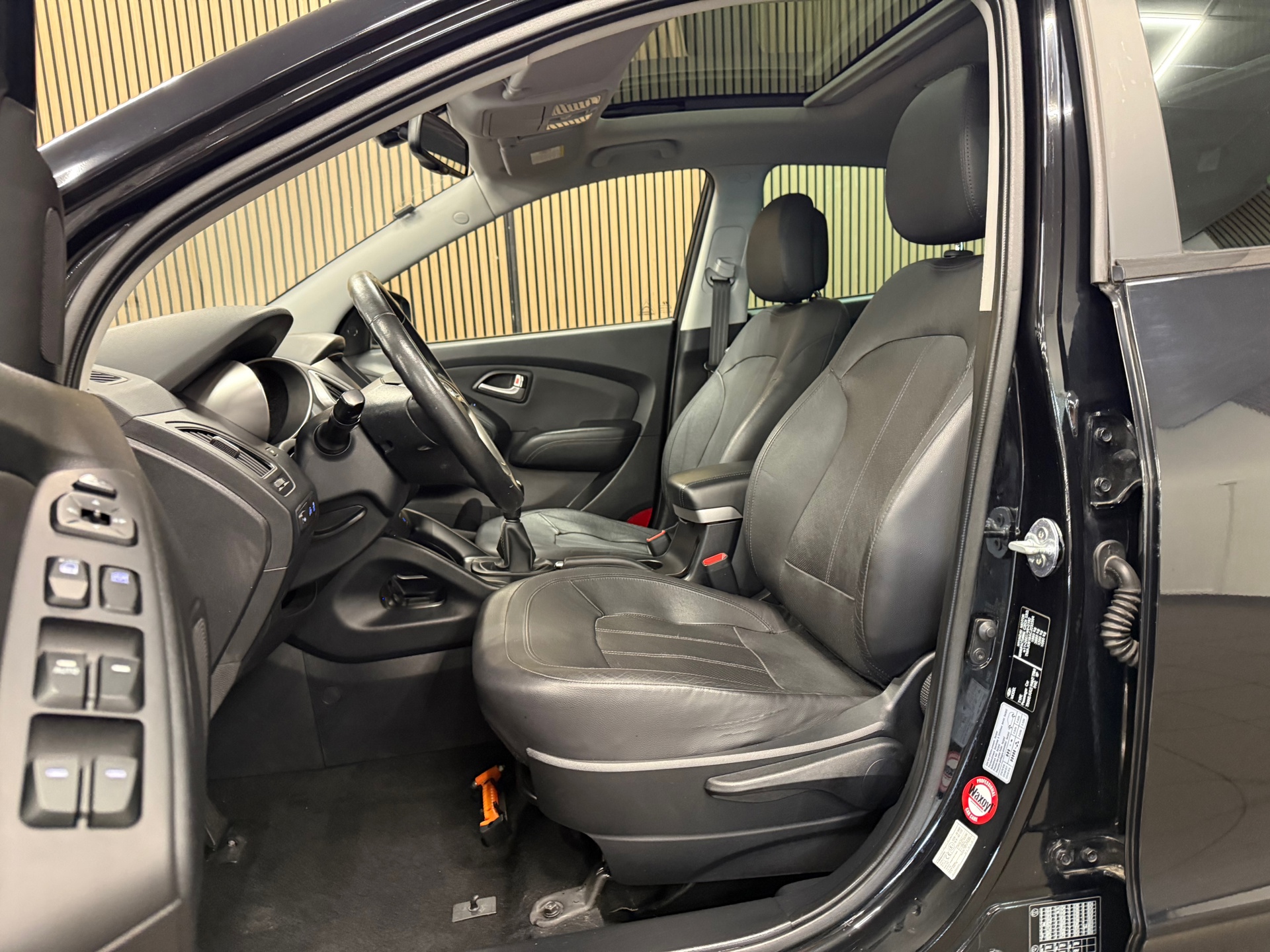 https://www.autokooy.nl//xml/images/56740558-11.JPG