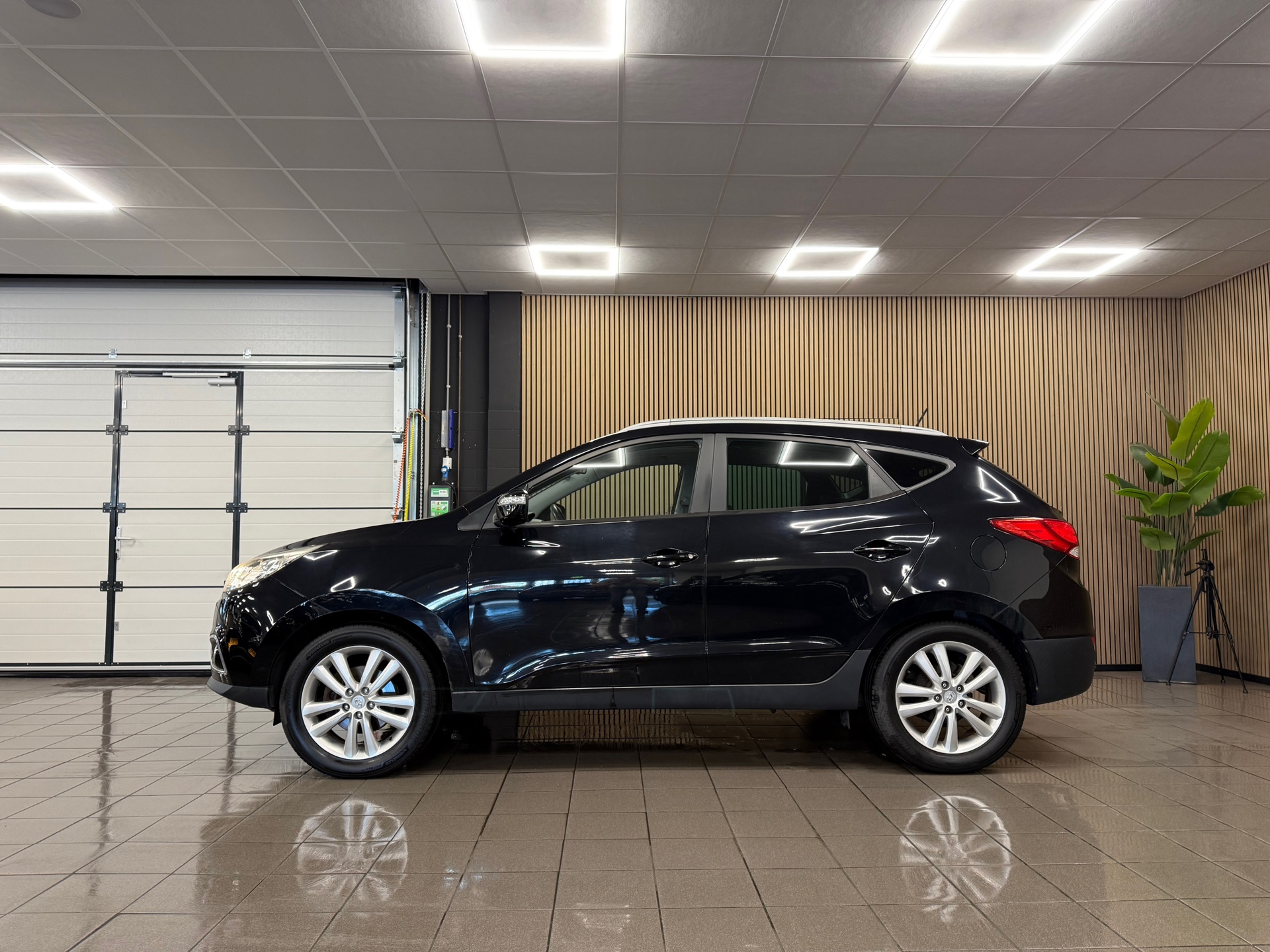 https://www.autokooy.nl//xml/images/56740558-2.JPG