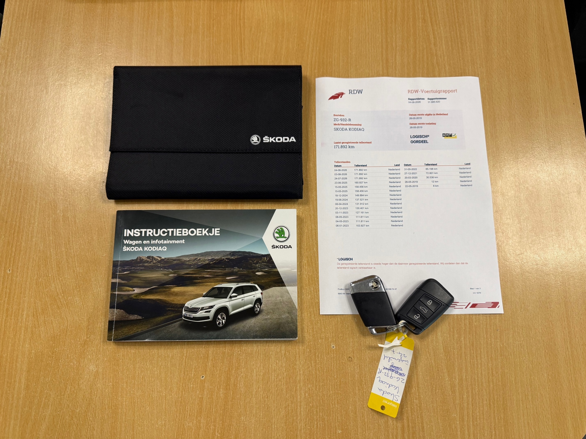 https://www.autokooy.nl//xml/images/56740782-24.JPG