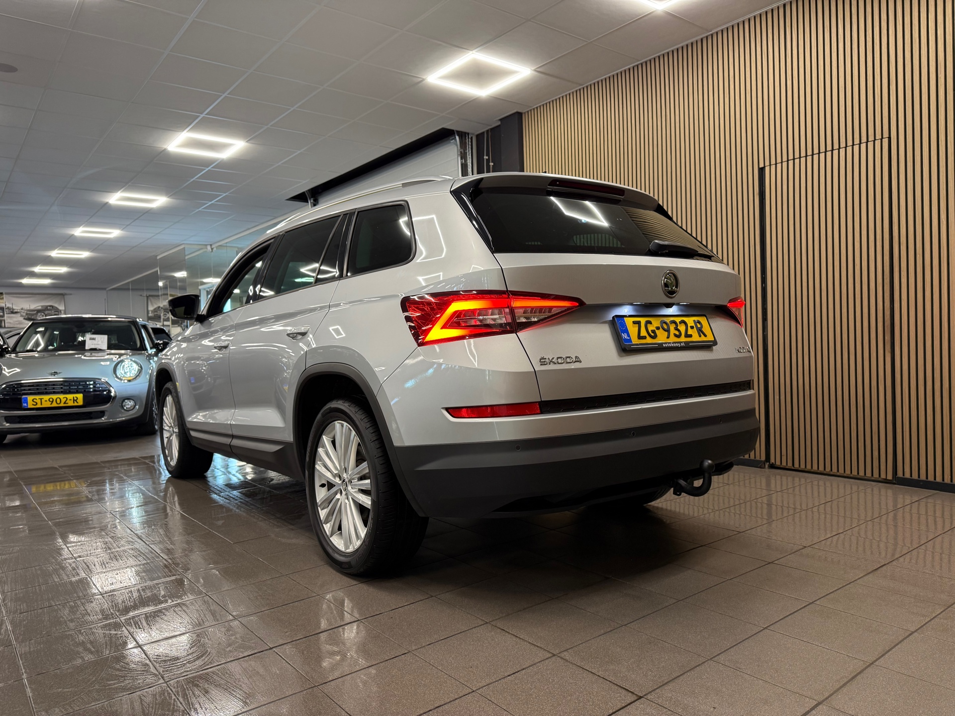 https://www.autokooy.nl//xml/images/56740782-3.JPG