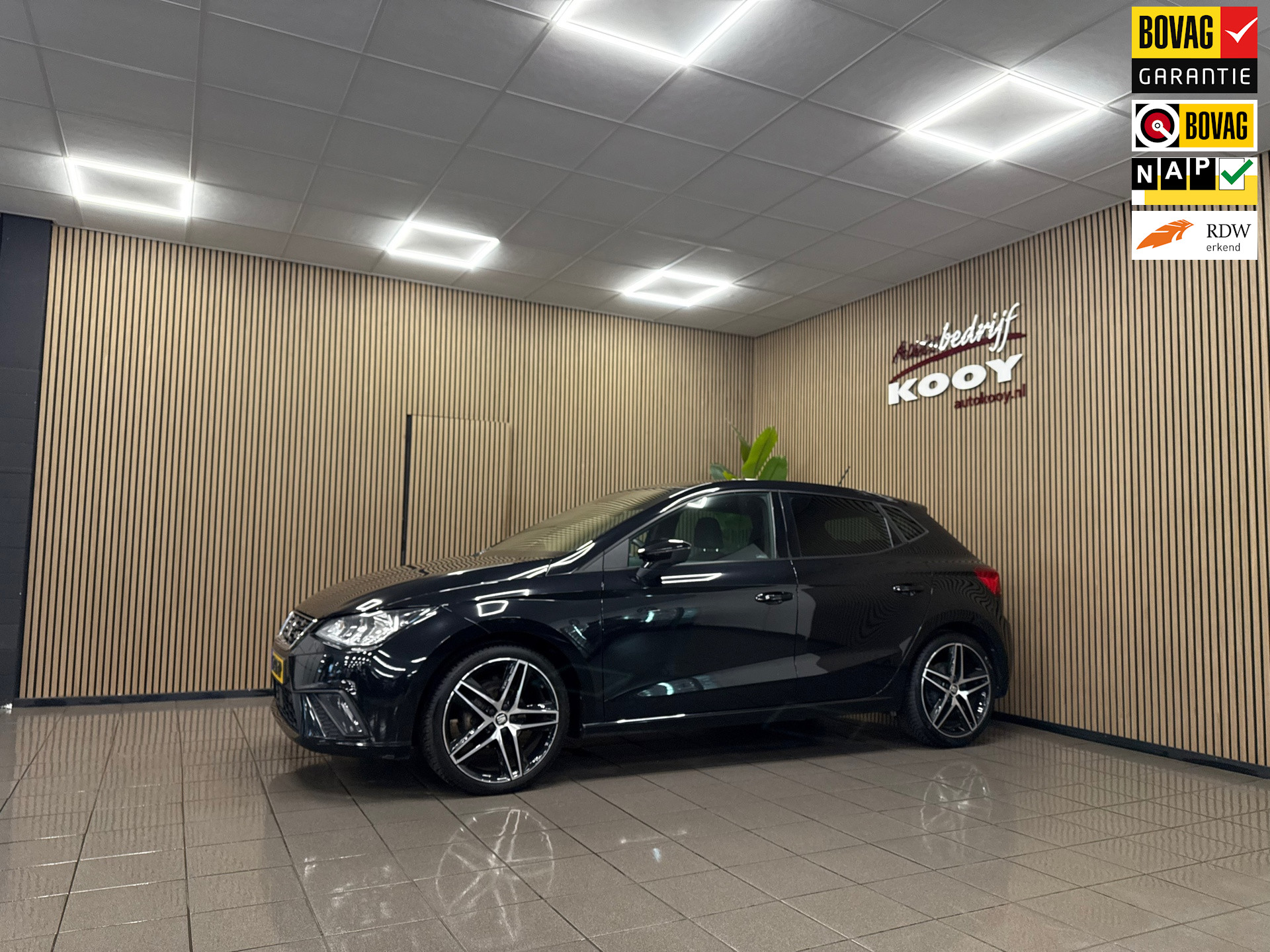Seat Ibiza 1.0 TSI FR Business Intense * 1e Eig / Panoramadak / Carplay / 18" LM Velgen / NL Auto *