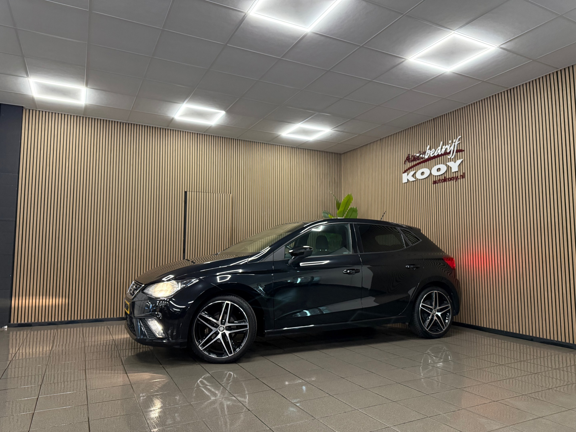 https://www.autokooy.nl//xml/images/56770543-10.JPG