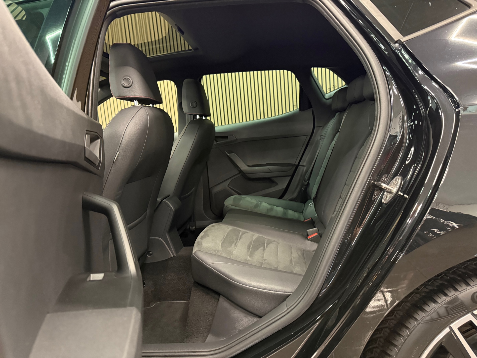 https://www.autokooy.nl//xml/images/56770543-21.JPG