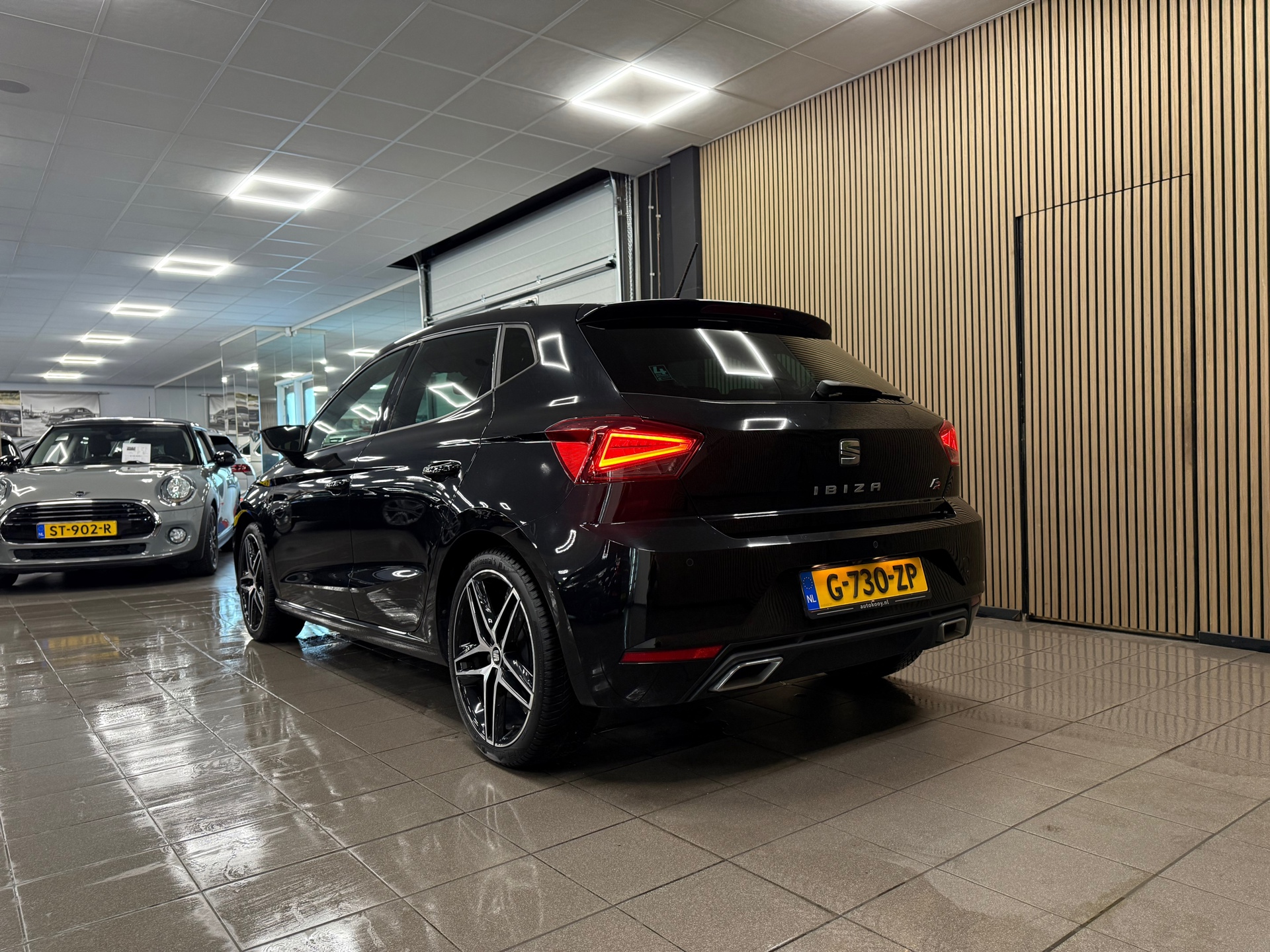 https://www.autokooy.nl//xml/images/56770543-3.JPG