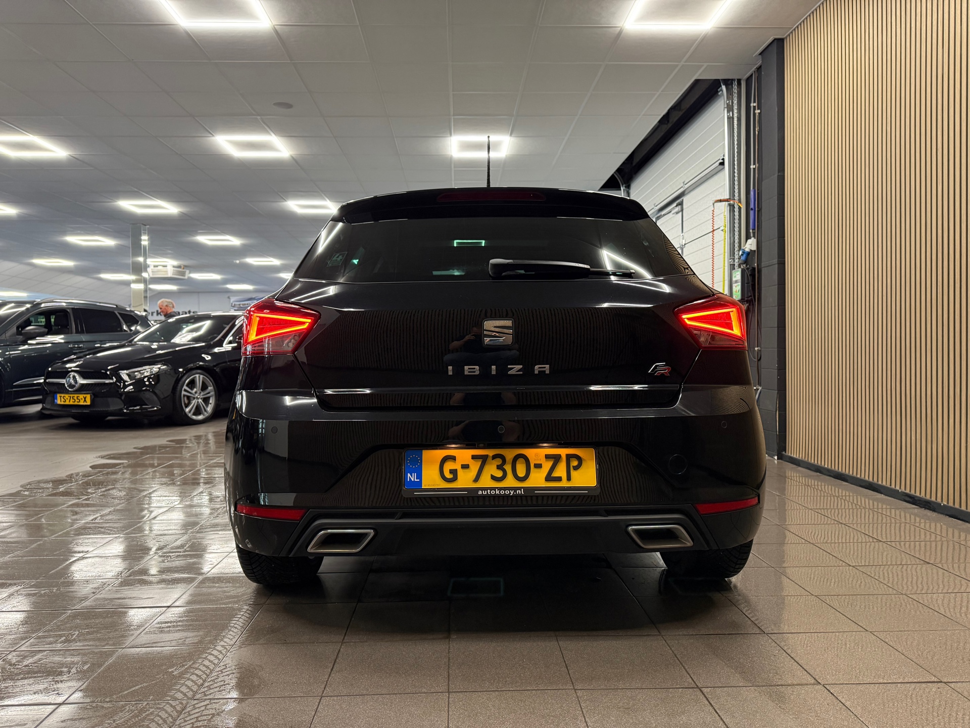https://www.autokooy.nl//xml/images/56770543-4.JPG