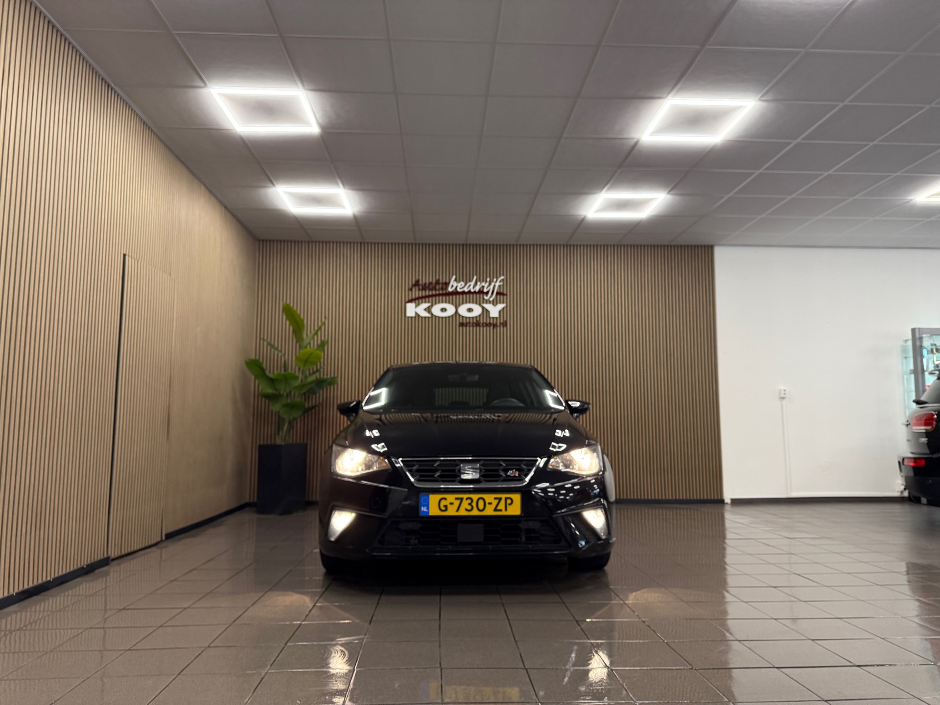 https://www.autokooy.nl//xml/images/56770543-8.JPG