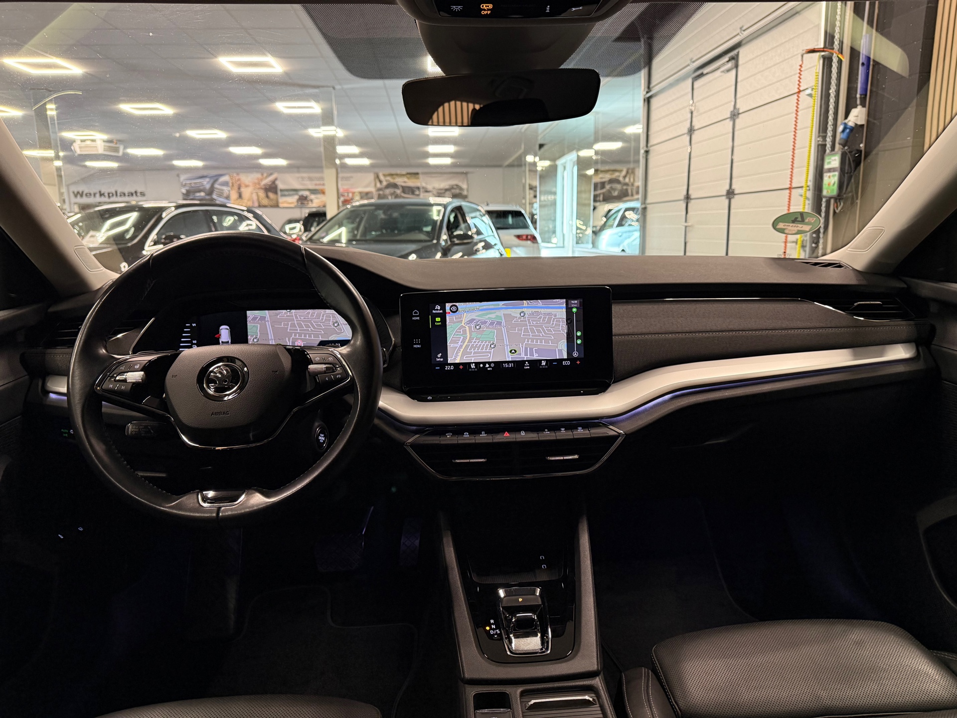 https://www.autokooy.nl//xml/images/56836968-22.JPG