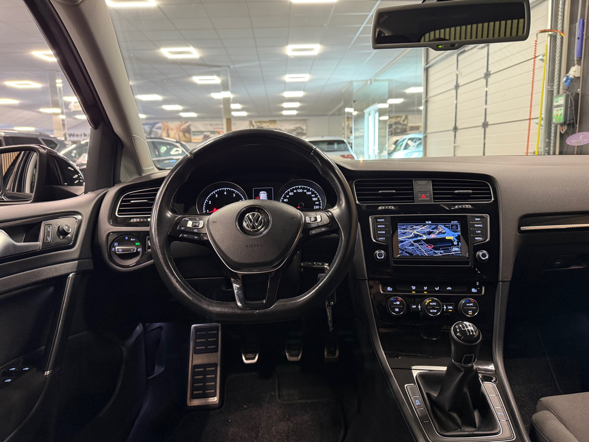 https://www.autokooy.nl//xml/images/56837123-20.JPG