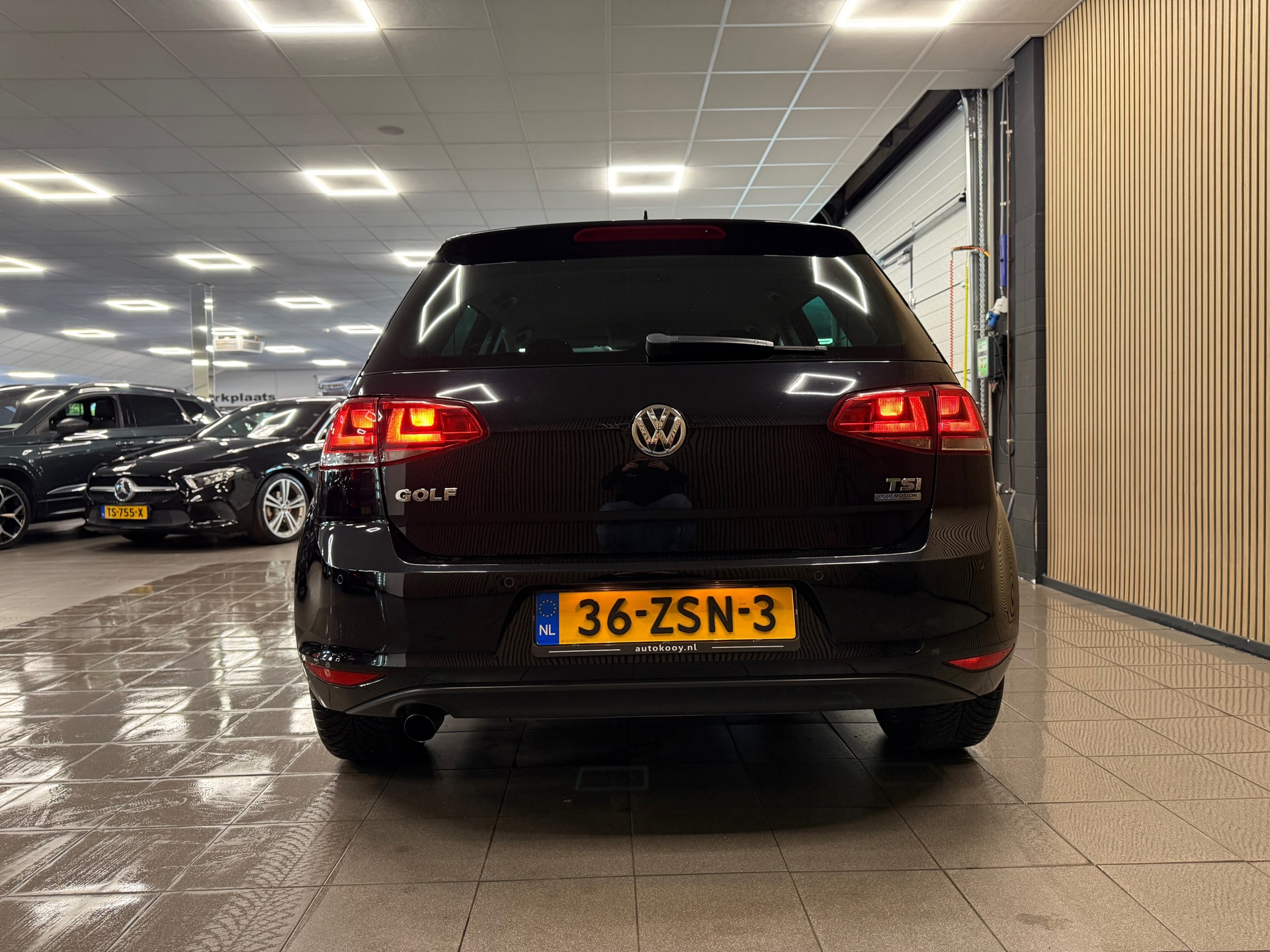 https://www.autokooy.nl//xml/images/56837123-4.JPG