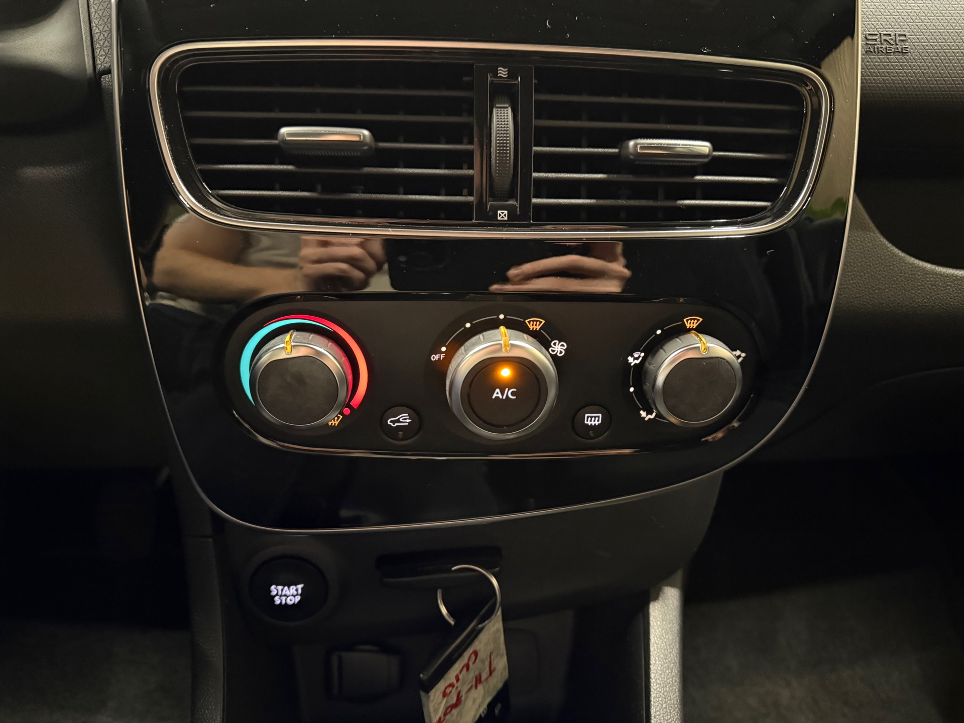 https://www.autokooy.nl//xml/images/56895886-19.JPG