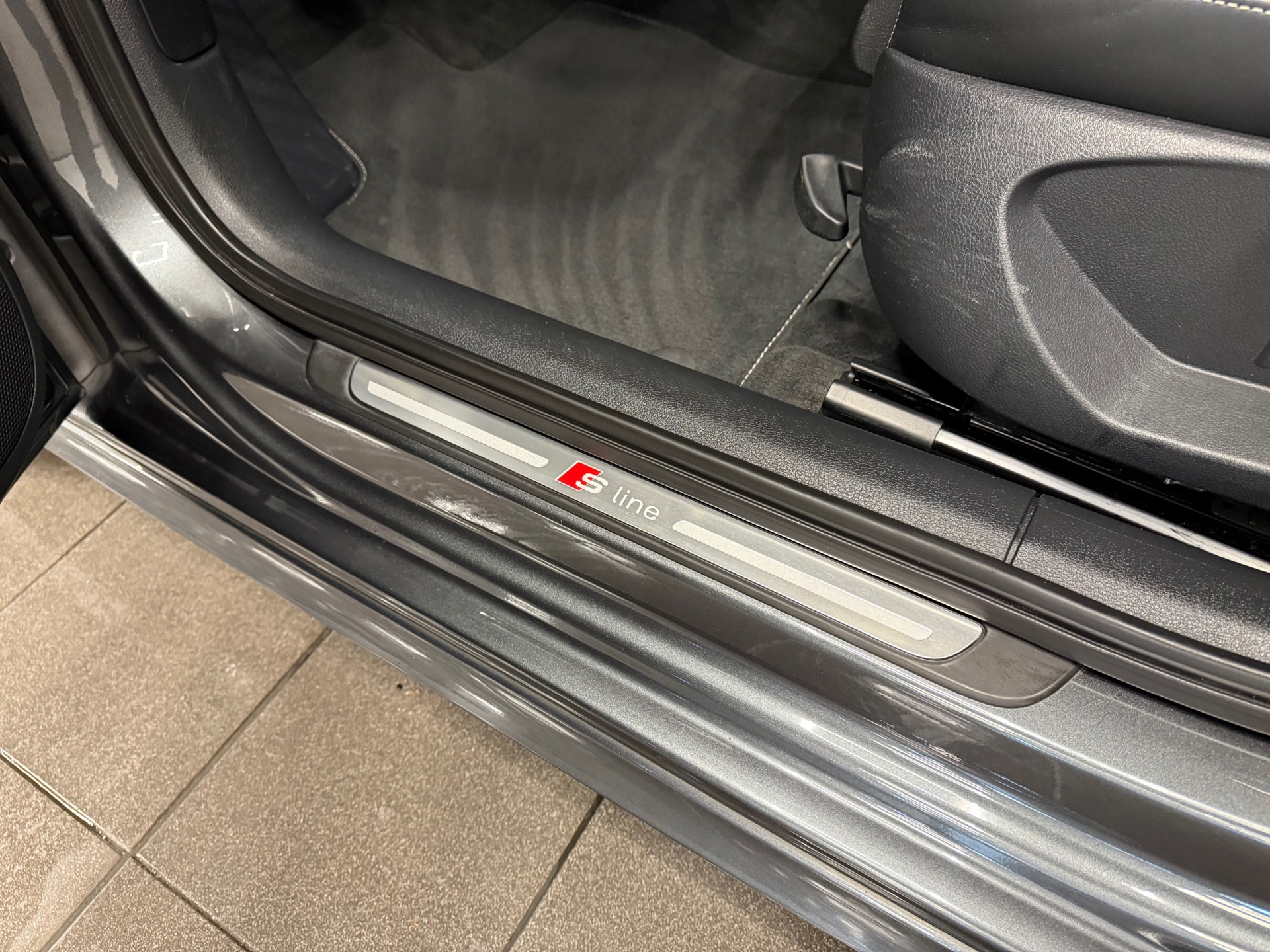 https://www.autokooy.nl//xml/images/56919595-11.JPG