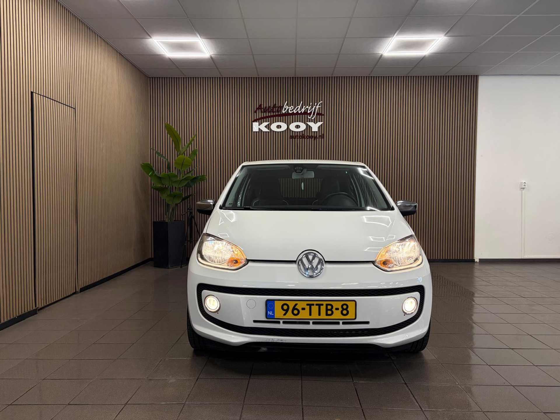 https://www.autokooy.nl//xml/images/56957079-9.JPG