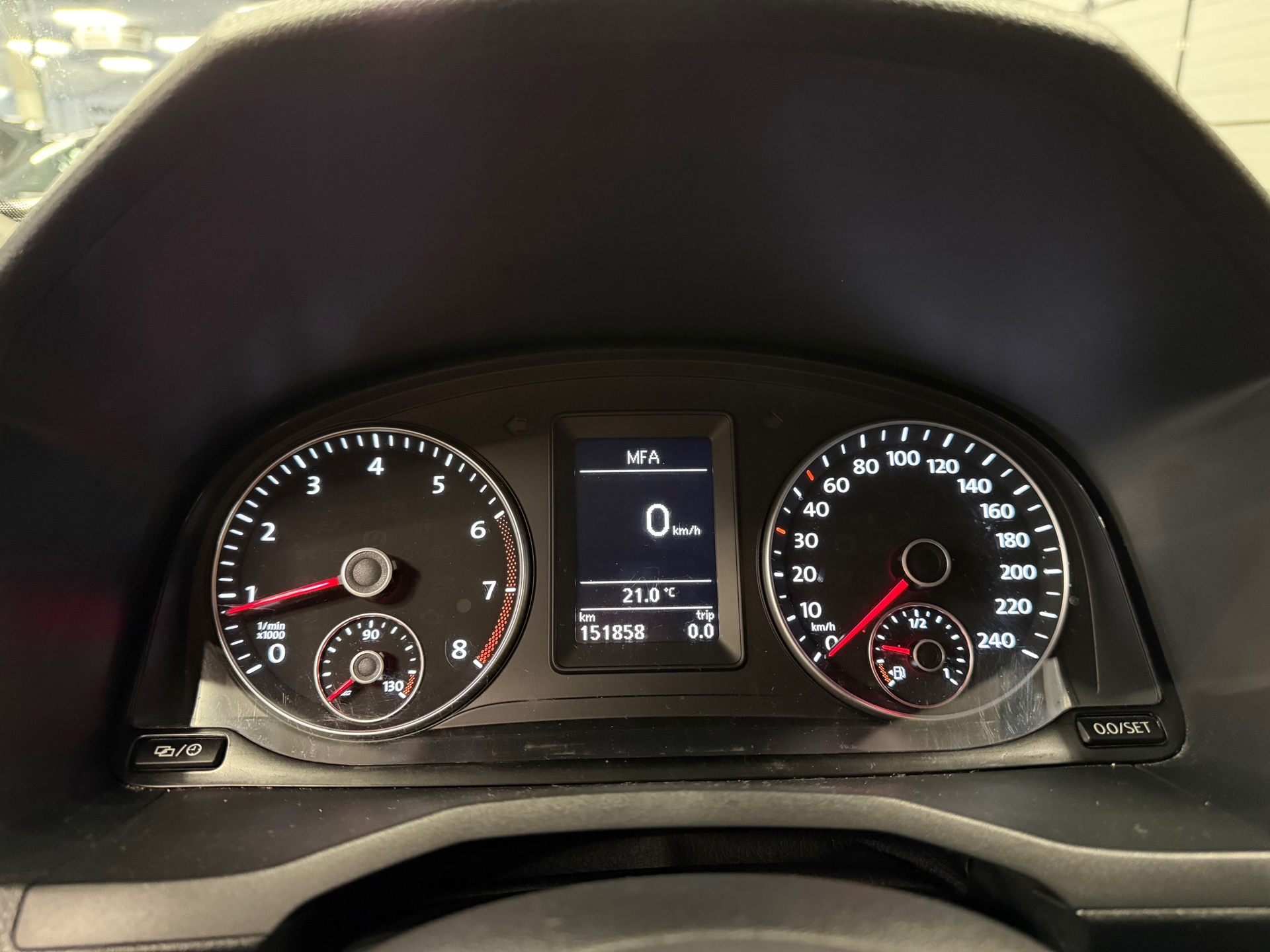 https://www.autokooy.nl//xml/images/56977579-14.JPG