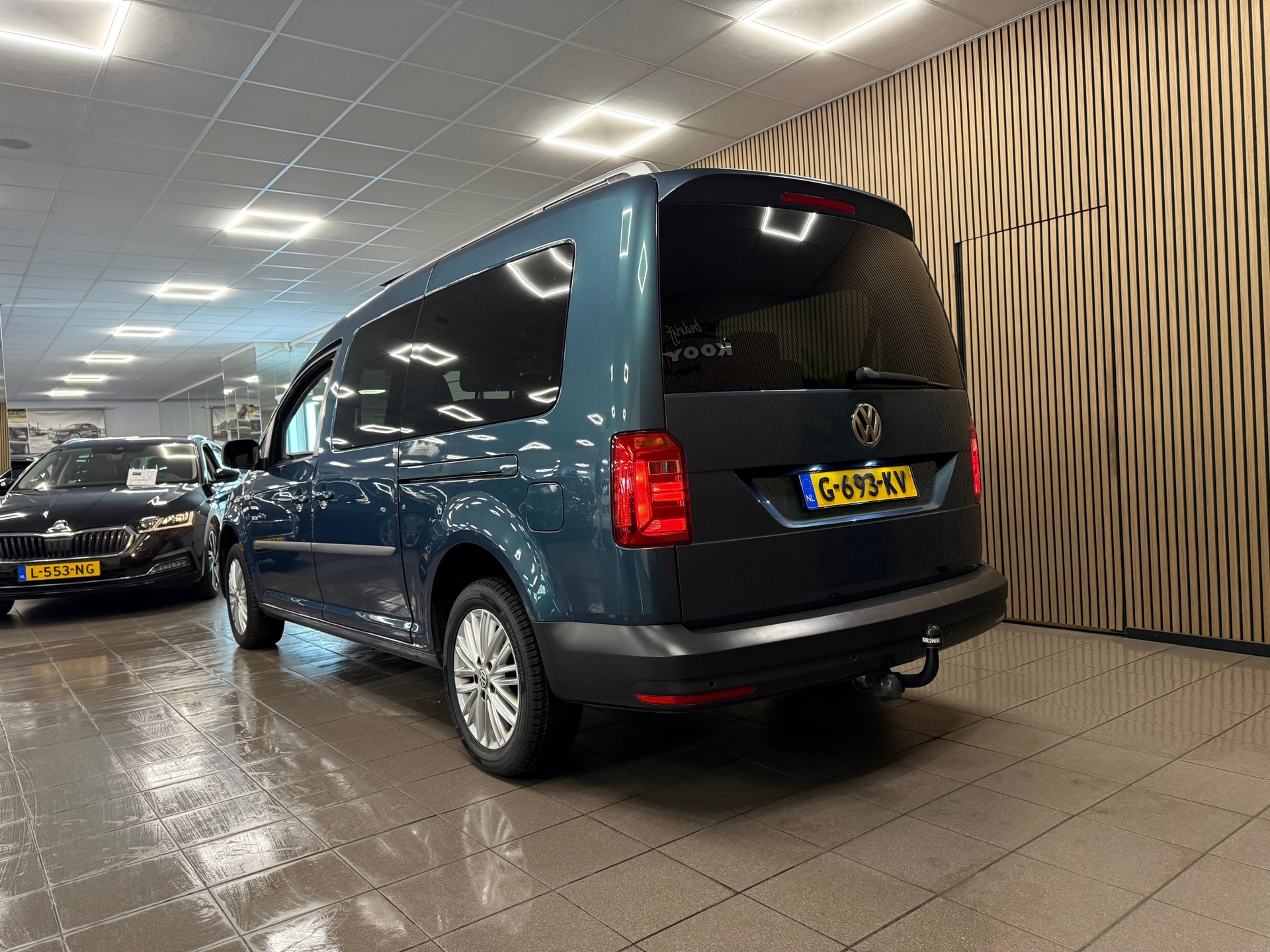 https://www.autokooy.nl//xml/images/56977579-3.JPG