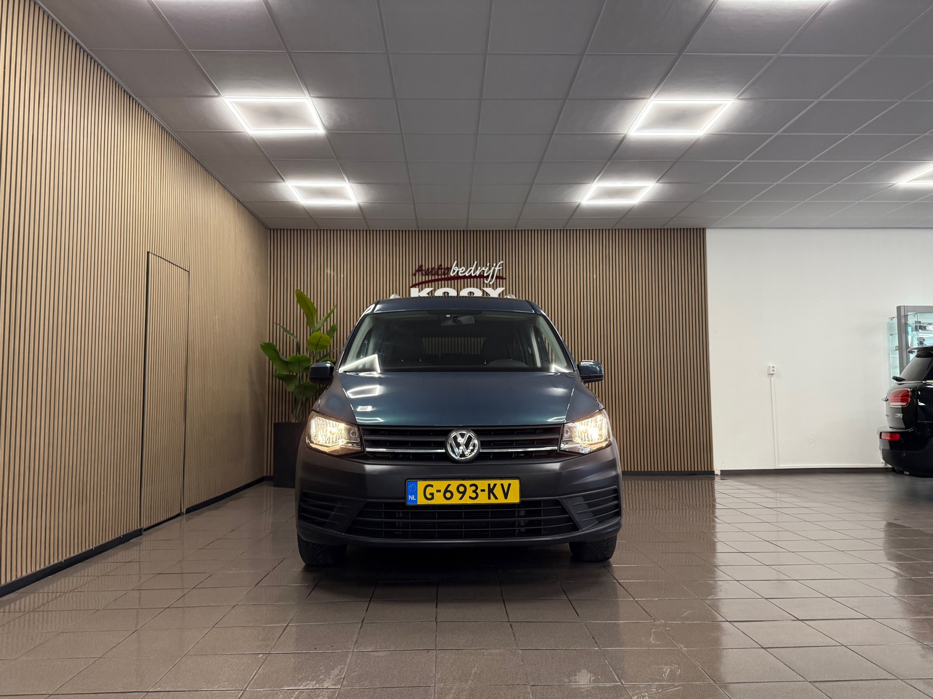 https://www.autokooy.nl//xml/images/56977579-8.JPG