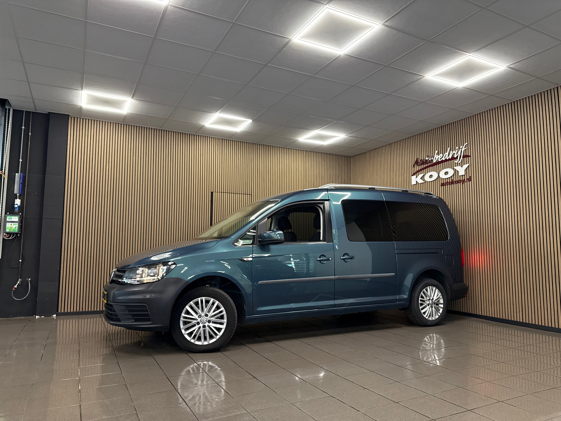 https://www.autokooy.nl//xml/images/56977579-9.JPG