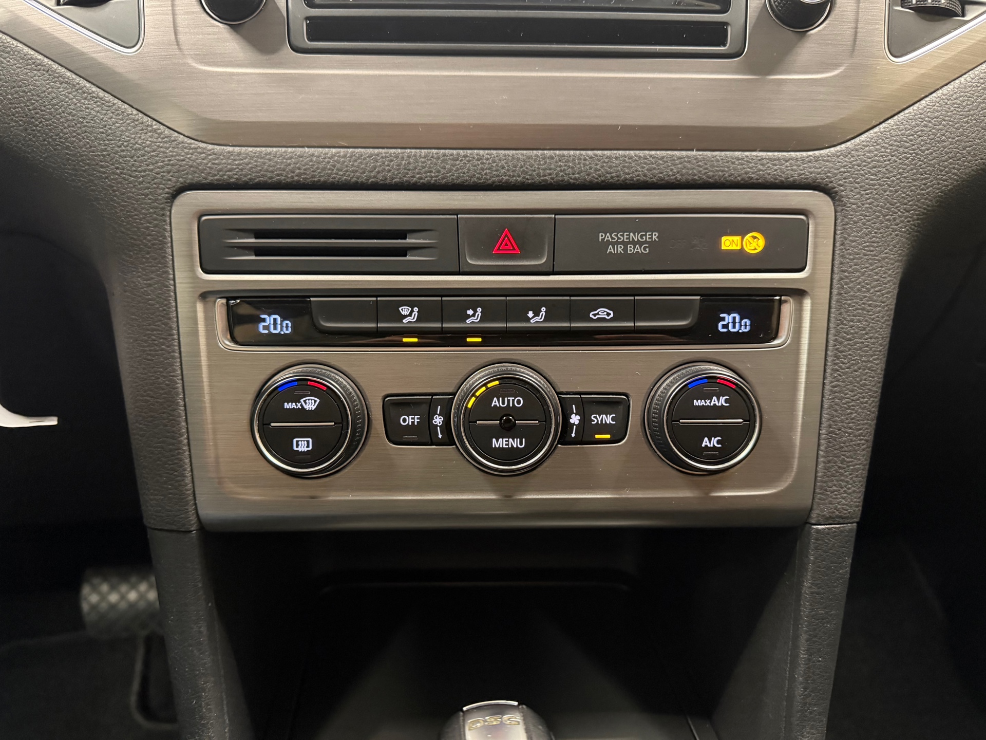 https://www.autokooy.nl//xml/images/57016634-19.JPG