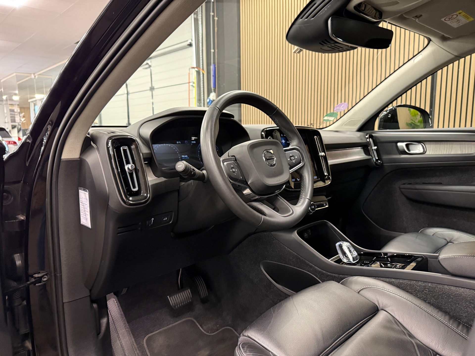 https://www.autokooy.nl//xml/images/57016829-15.JPG