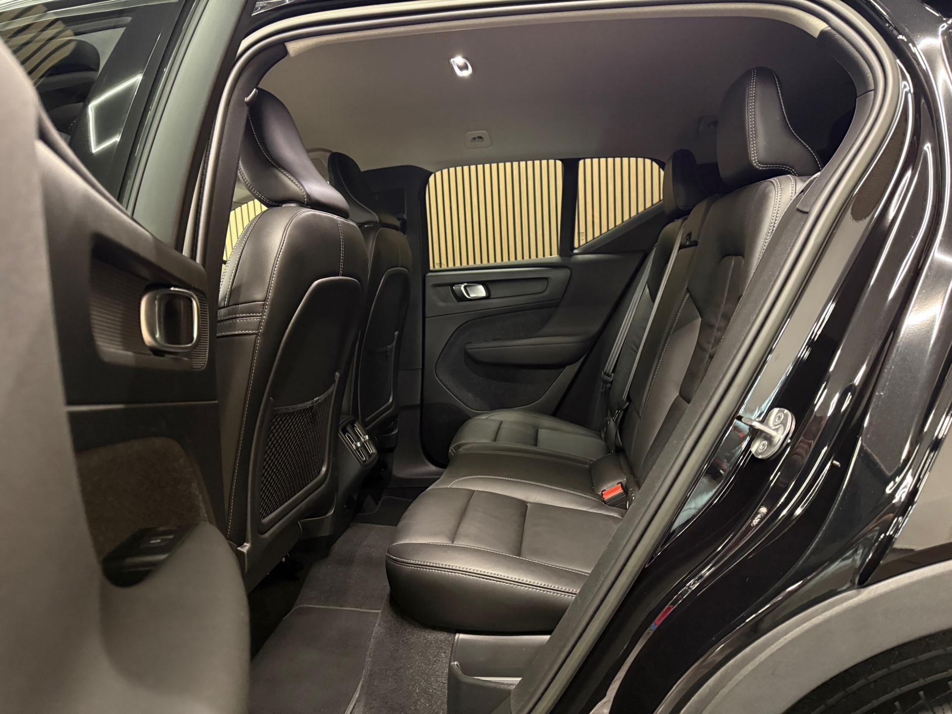 https://www.autokooy.nl//xml/images/57016829-22.JPG