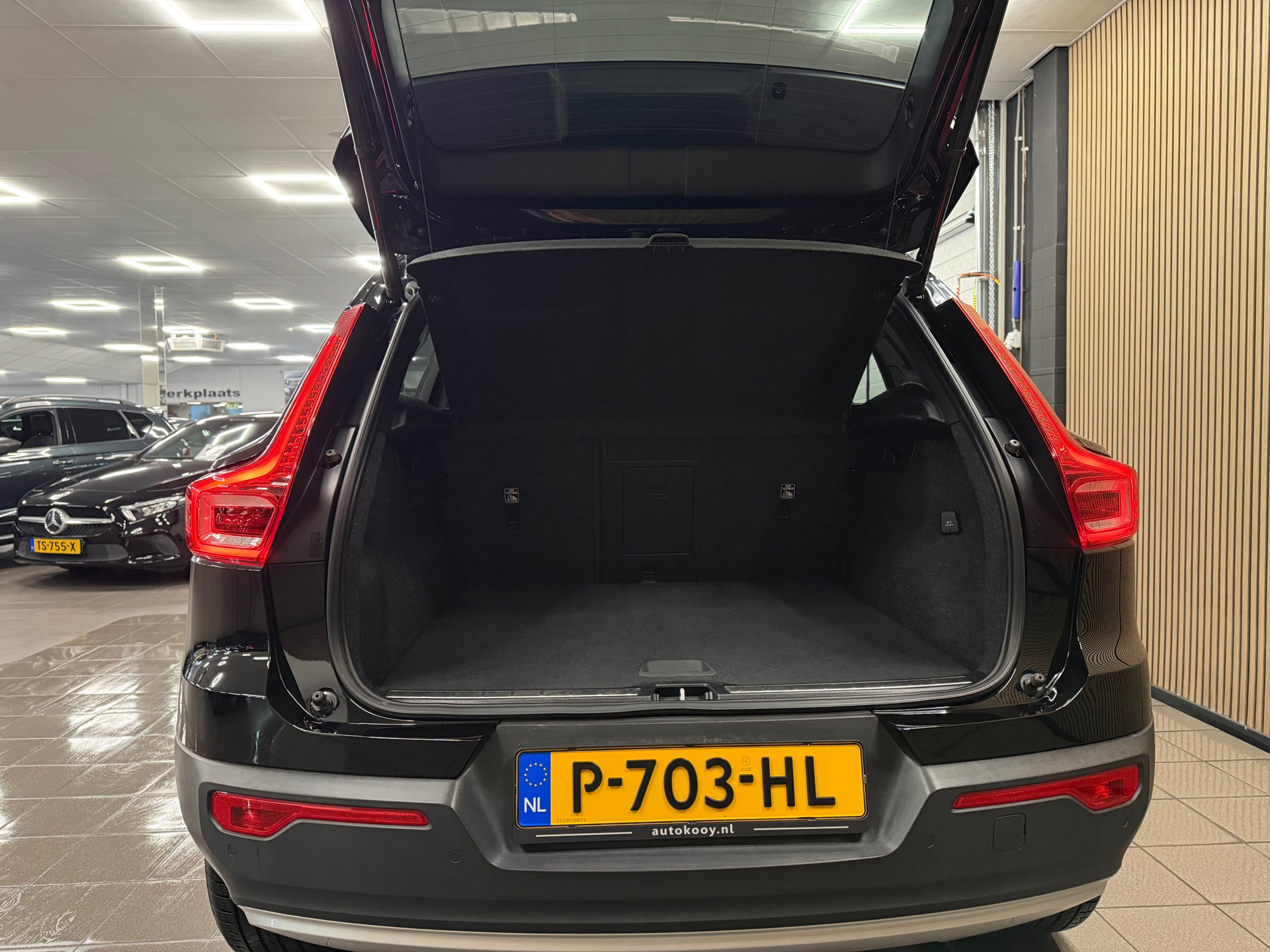 https://www.autokooy.nl//xml/images/57016829-5.JPG