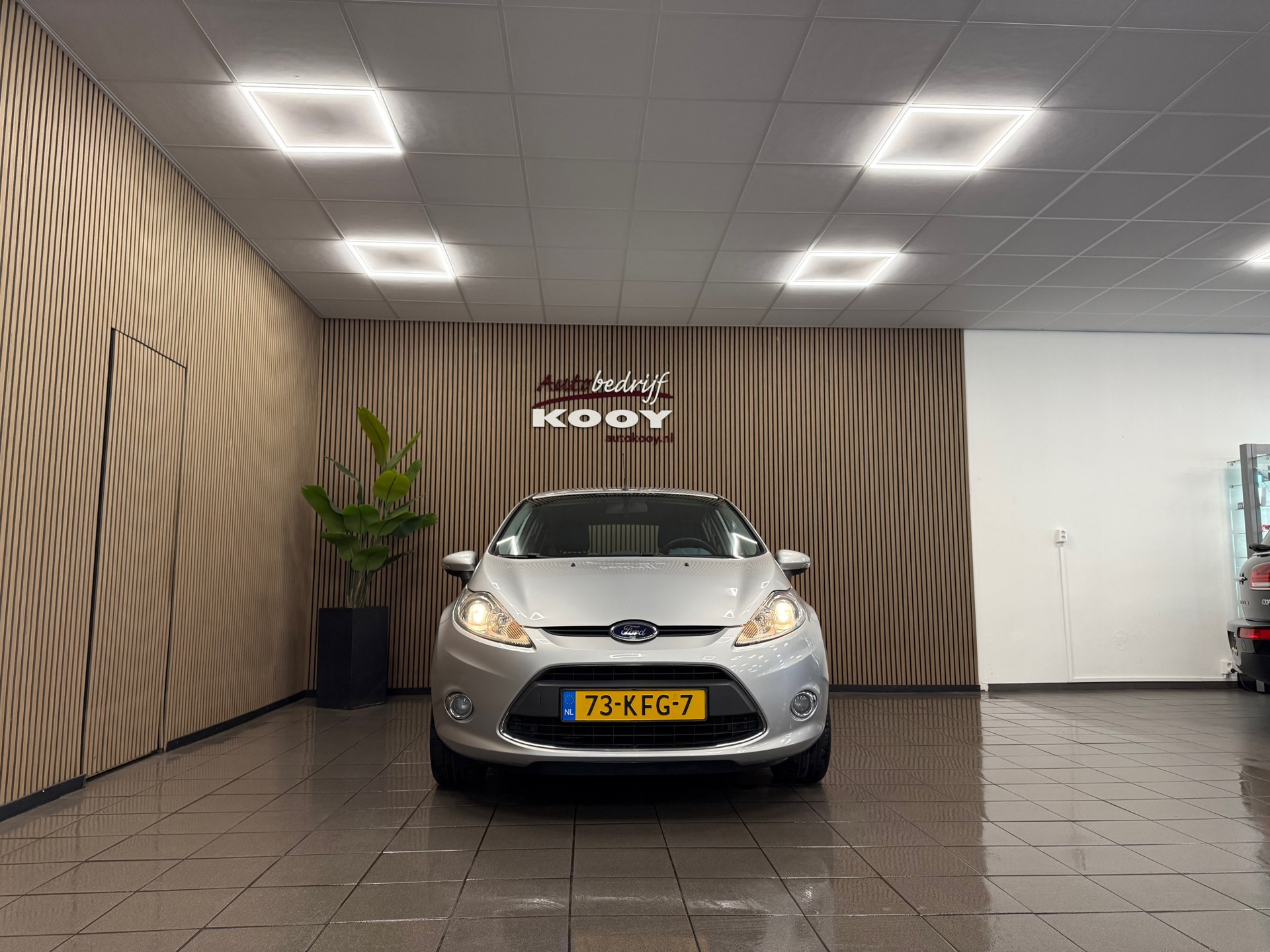 https://www.autokooy.nl//xml/images/57044580-8.JPG