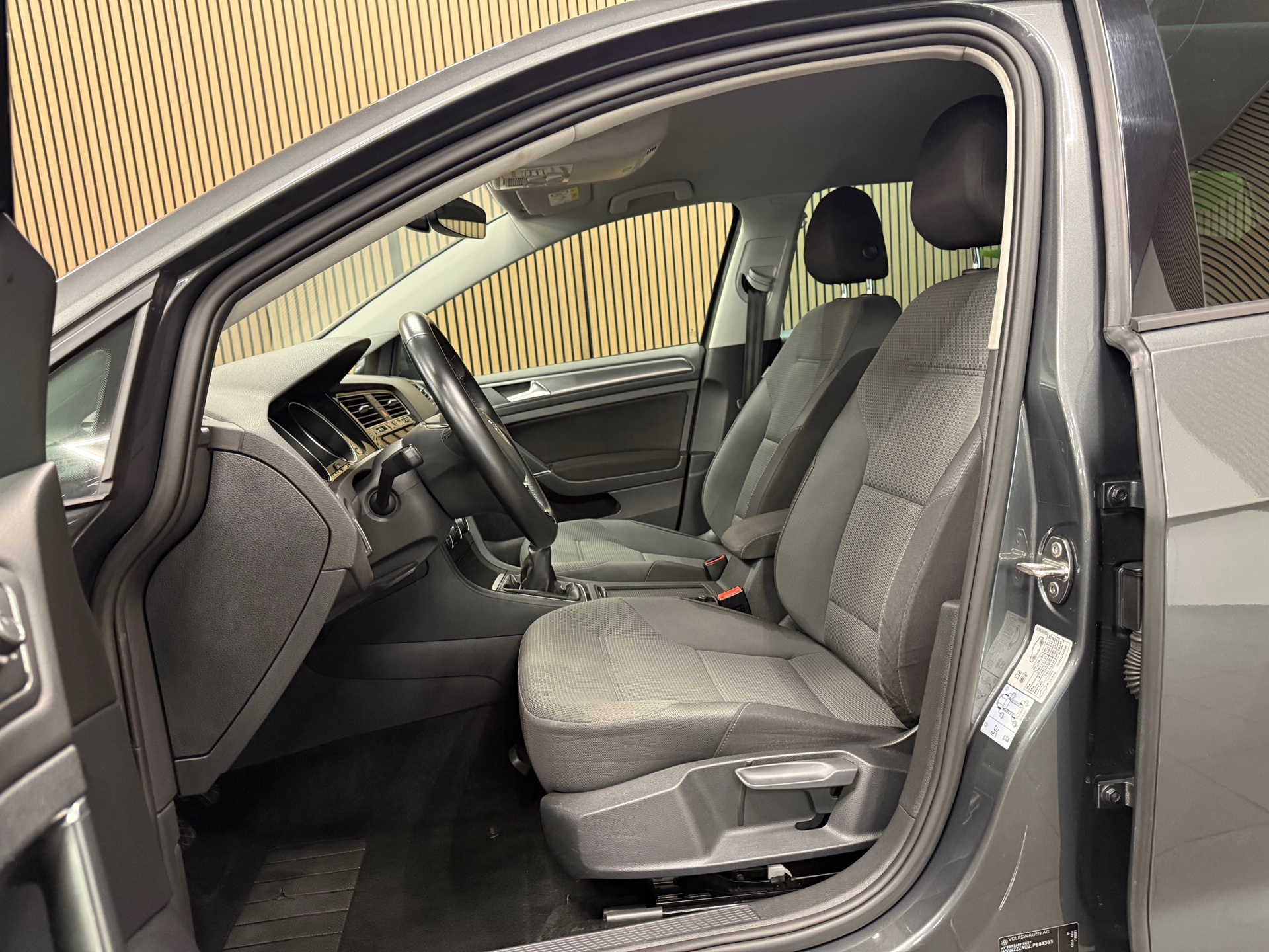 https://www.autokooy.nl//xml/images/57071860-11.JPG